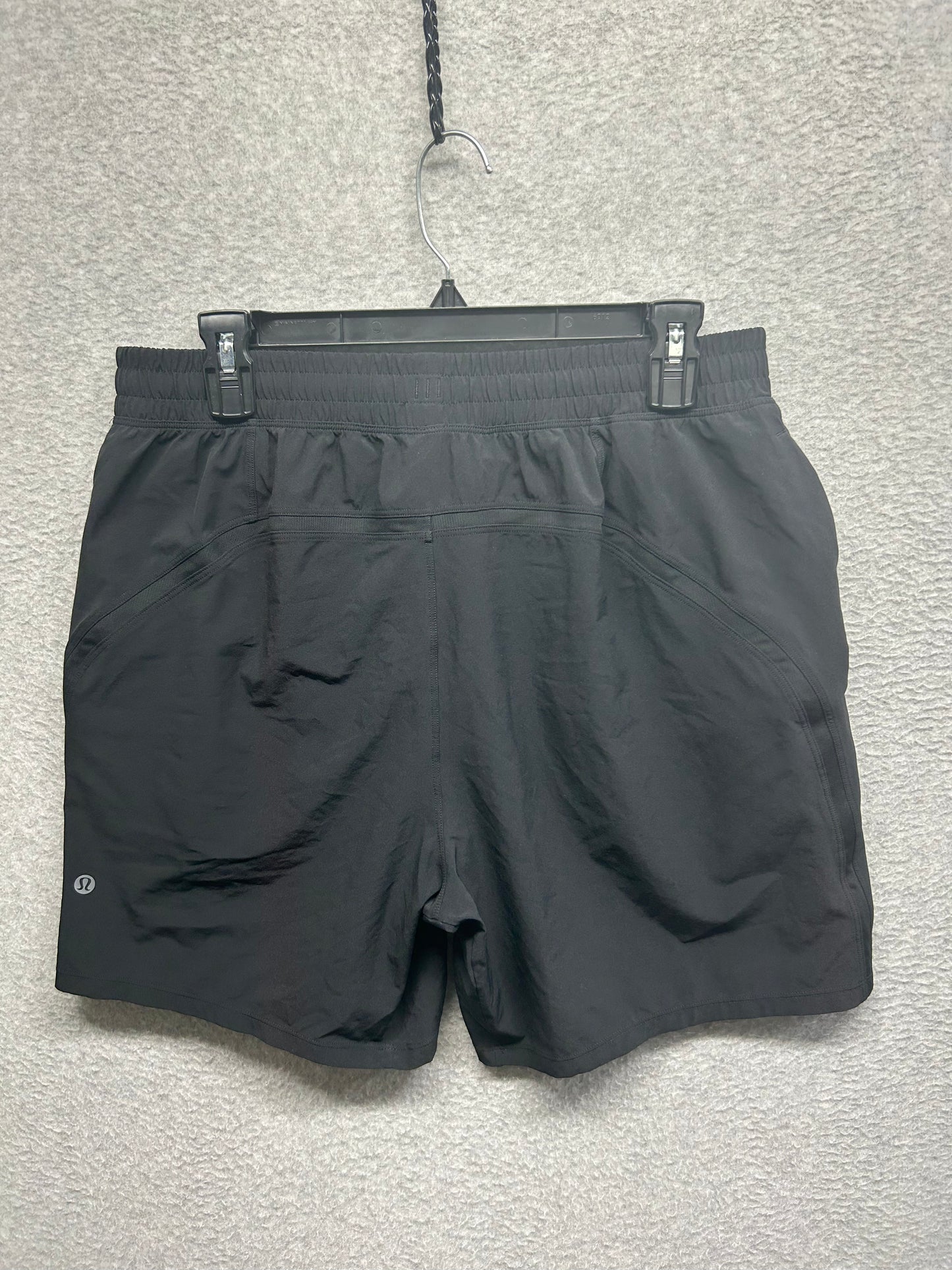 Lululemon Pace Breaker Short Linerless 7" Size Large Black