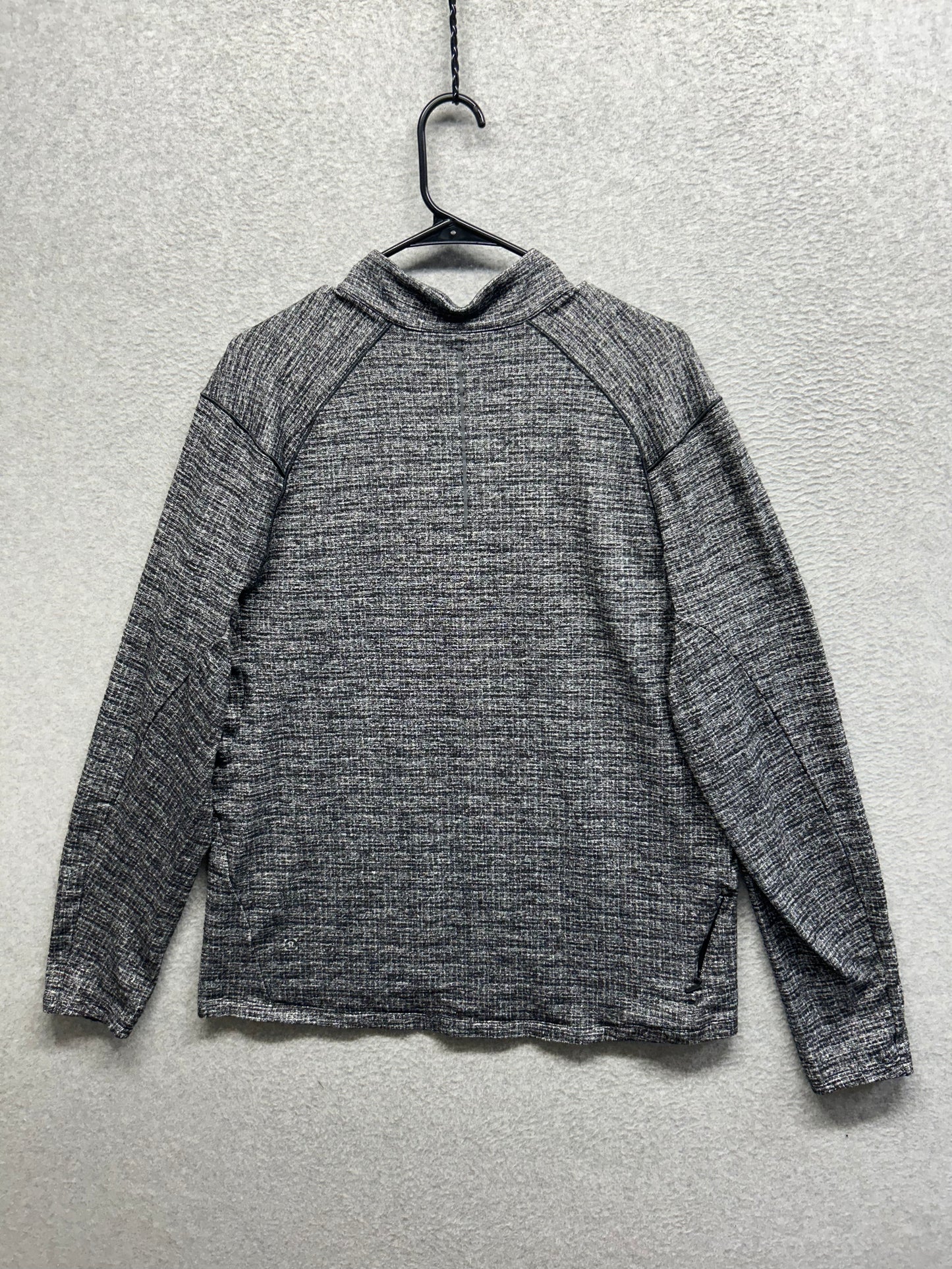 Lululemon Surge Warm 1/2 Zip Size XL Gray Black Static