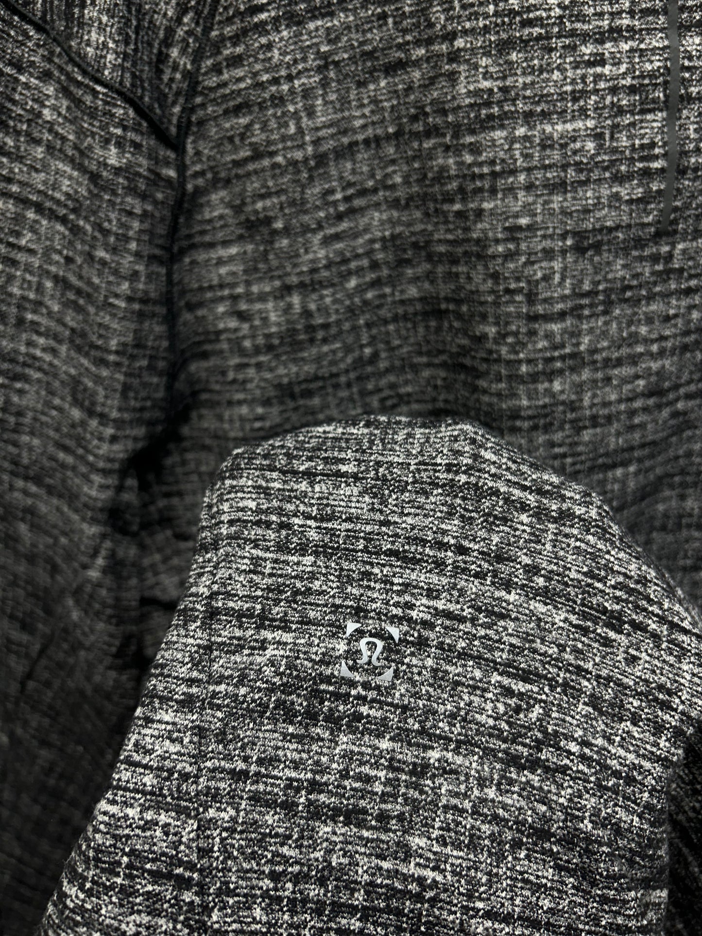 Lululemon Surge Warm 1/2 Zip Size XL Gray Black Static