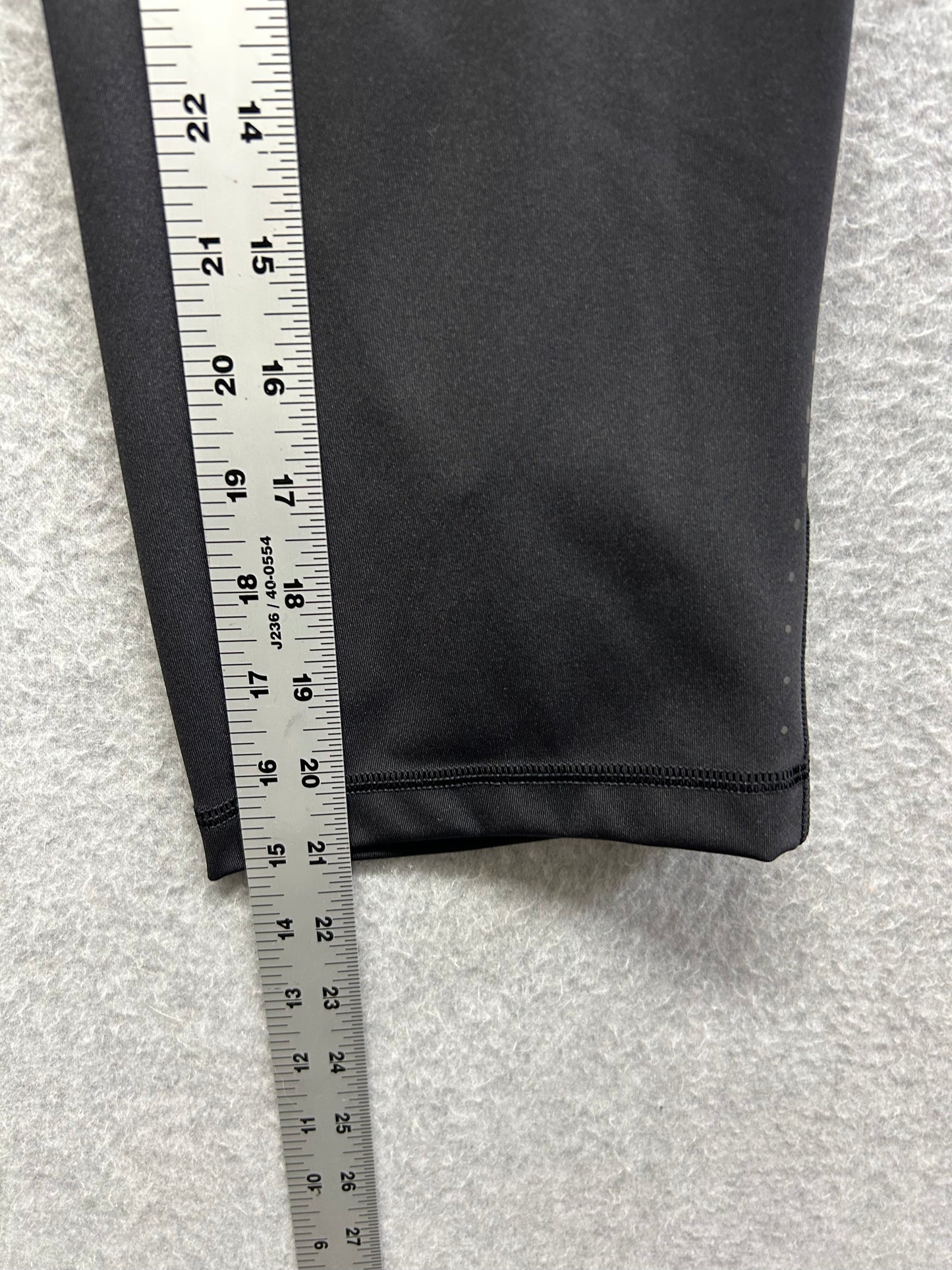 Lululemon Swift Speed High-Rise Crop 21" Size 20 Black