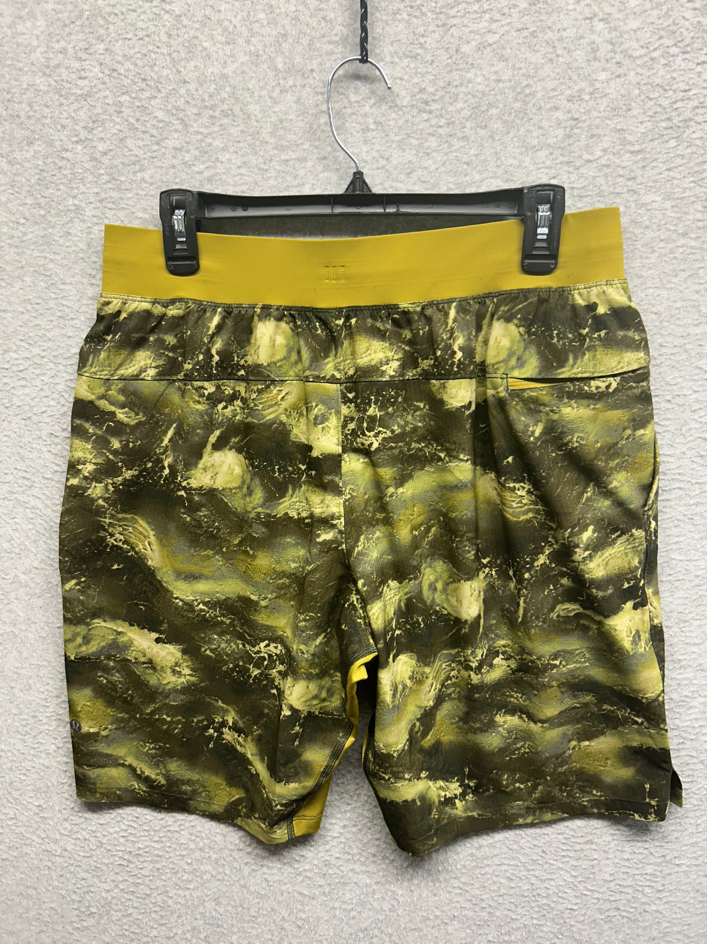 Lululemon T.H.E. Linerless Short 9" Size Large High Dive Auric Gold Multi