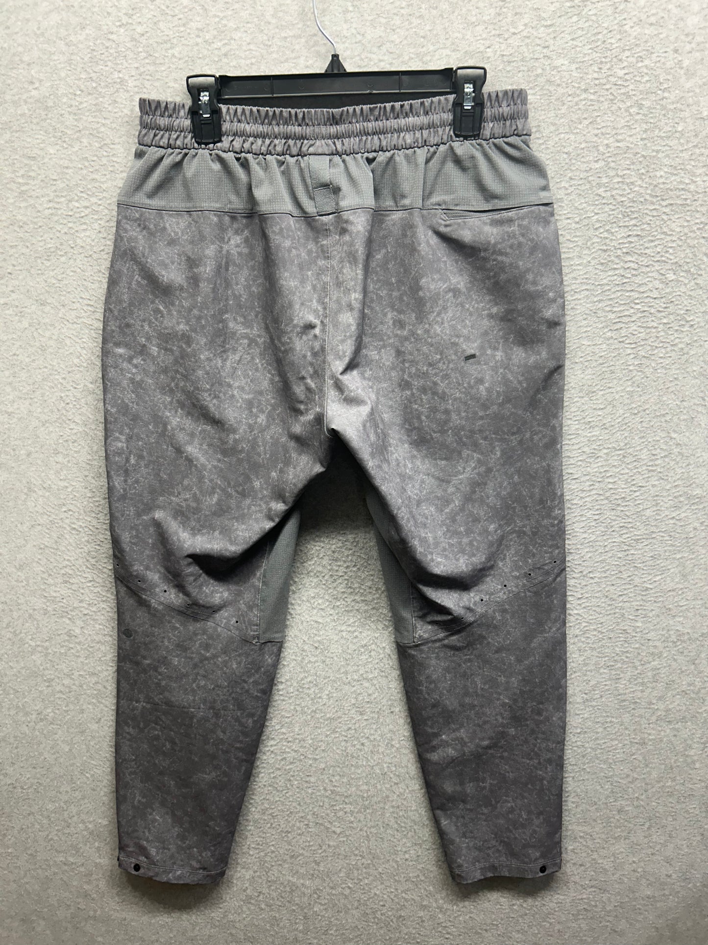 Lululemon License To Train Pant 29" Size Large Gravel Dust Asphalt Grey Multi