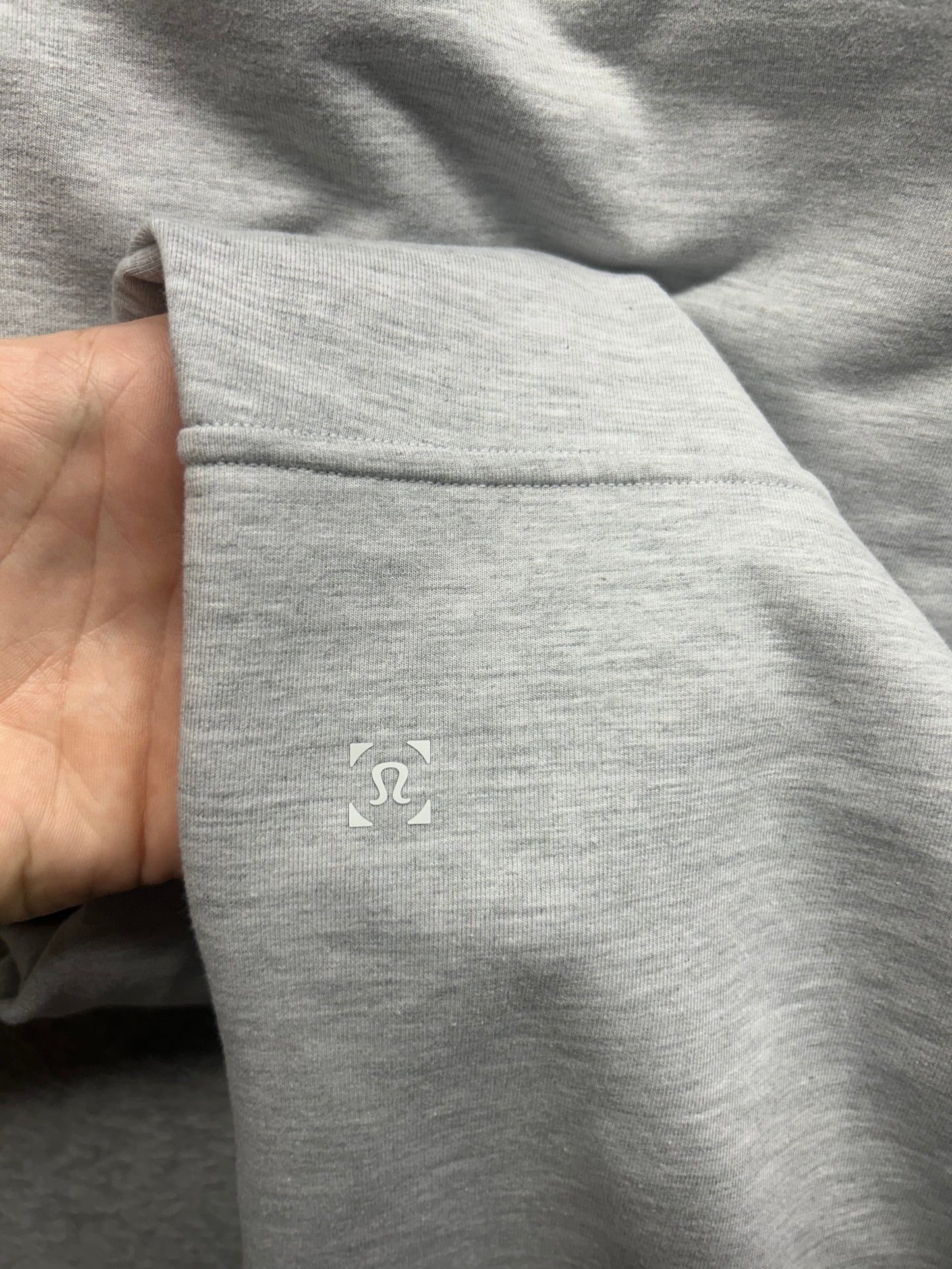 Lululemon City Sweat Pant SHORT 26" Size Large Heathered Ultra Light Grey