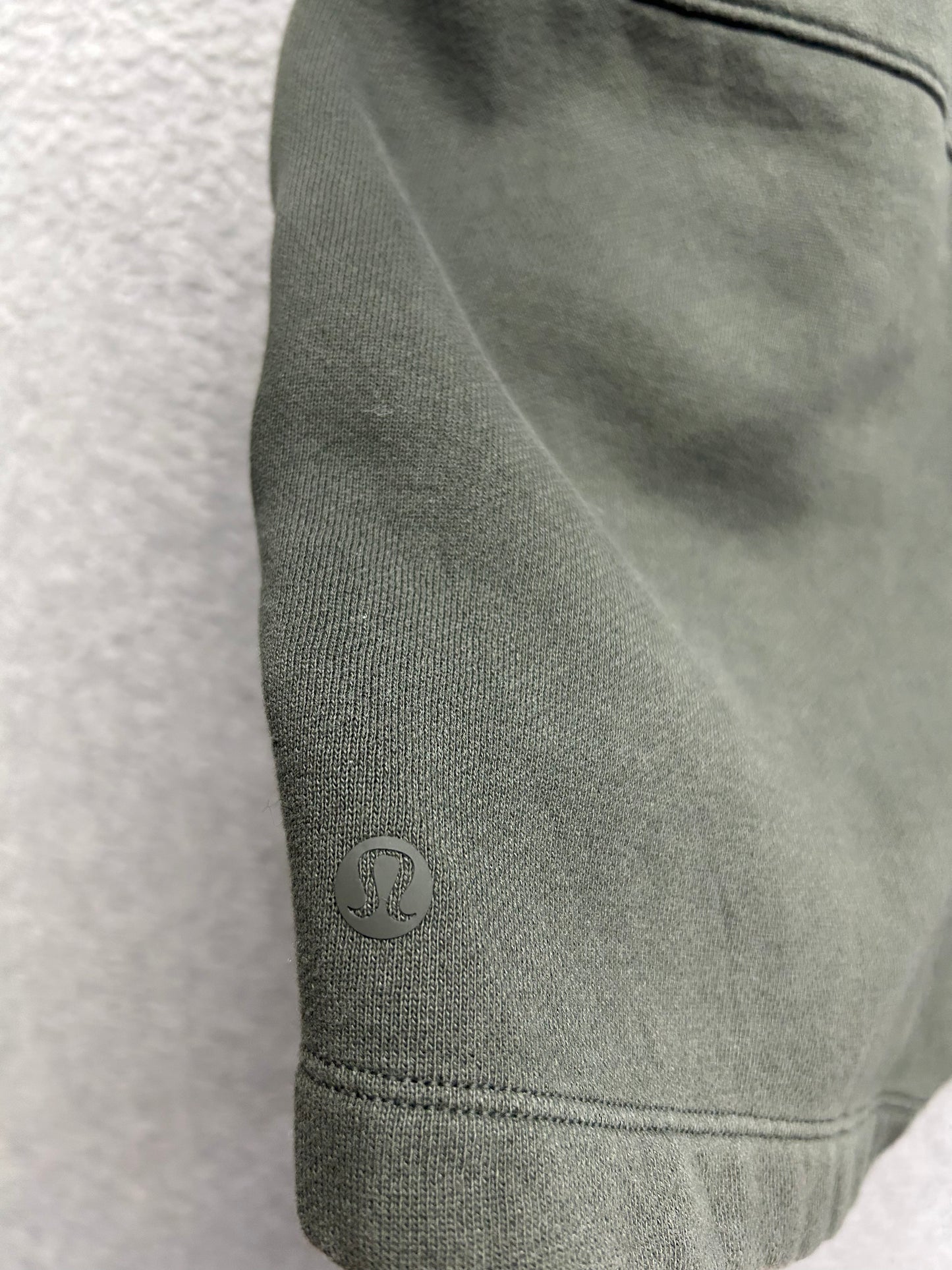 Lululemon Soft Jersey Short 5" Size Medium (Sqaure) Willow Leaf