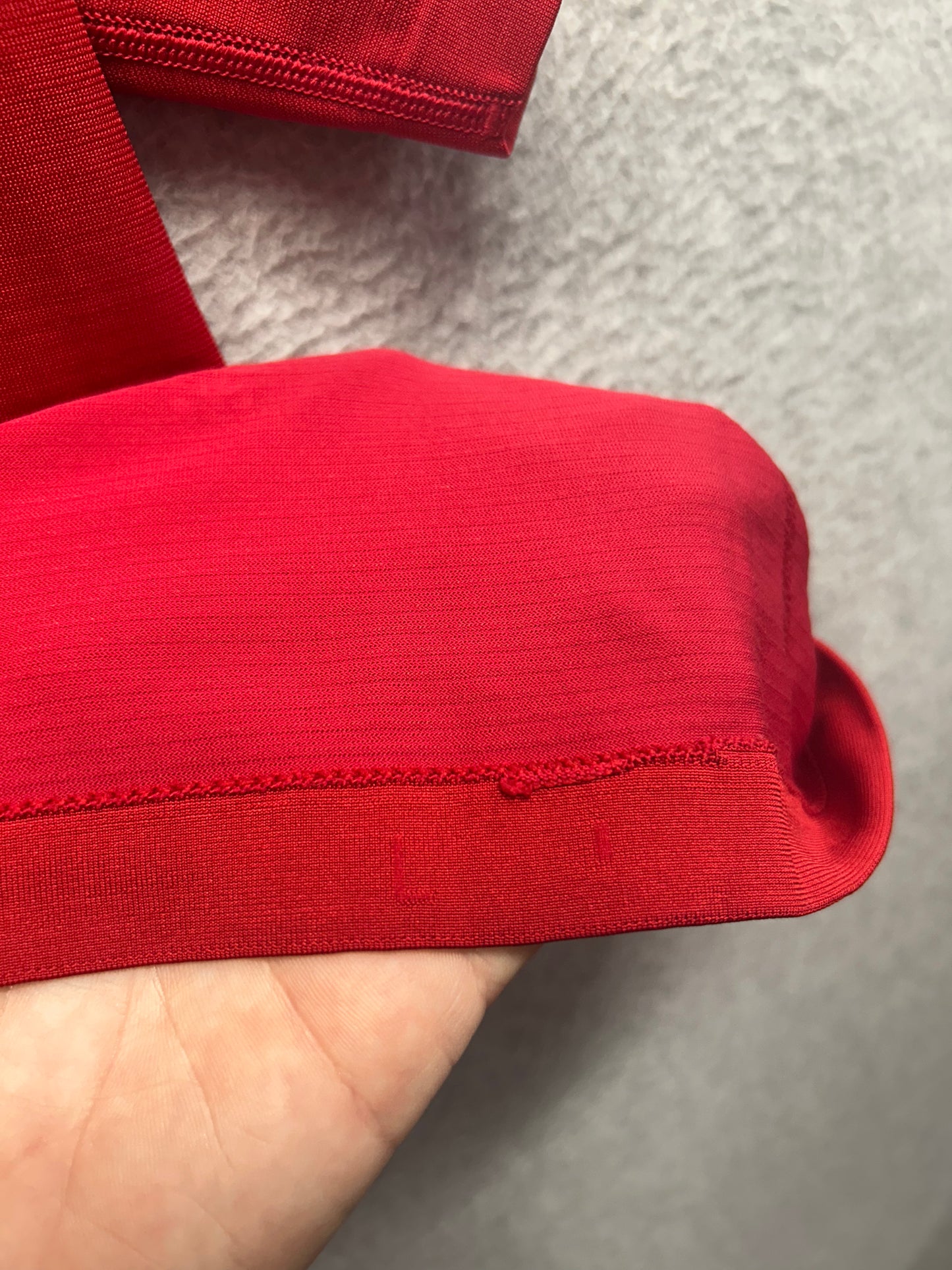 Lululemon Metal Vent Tech Short Sleeve Size Large Bold Red