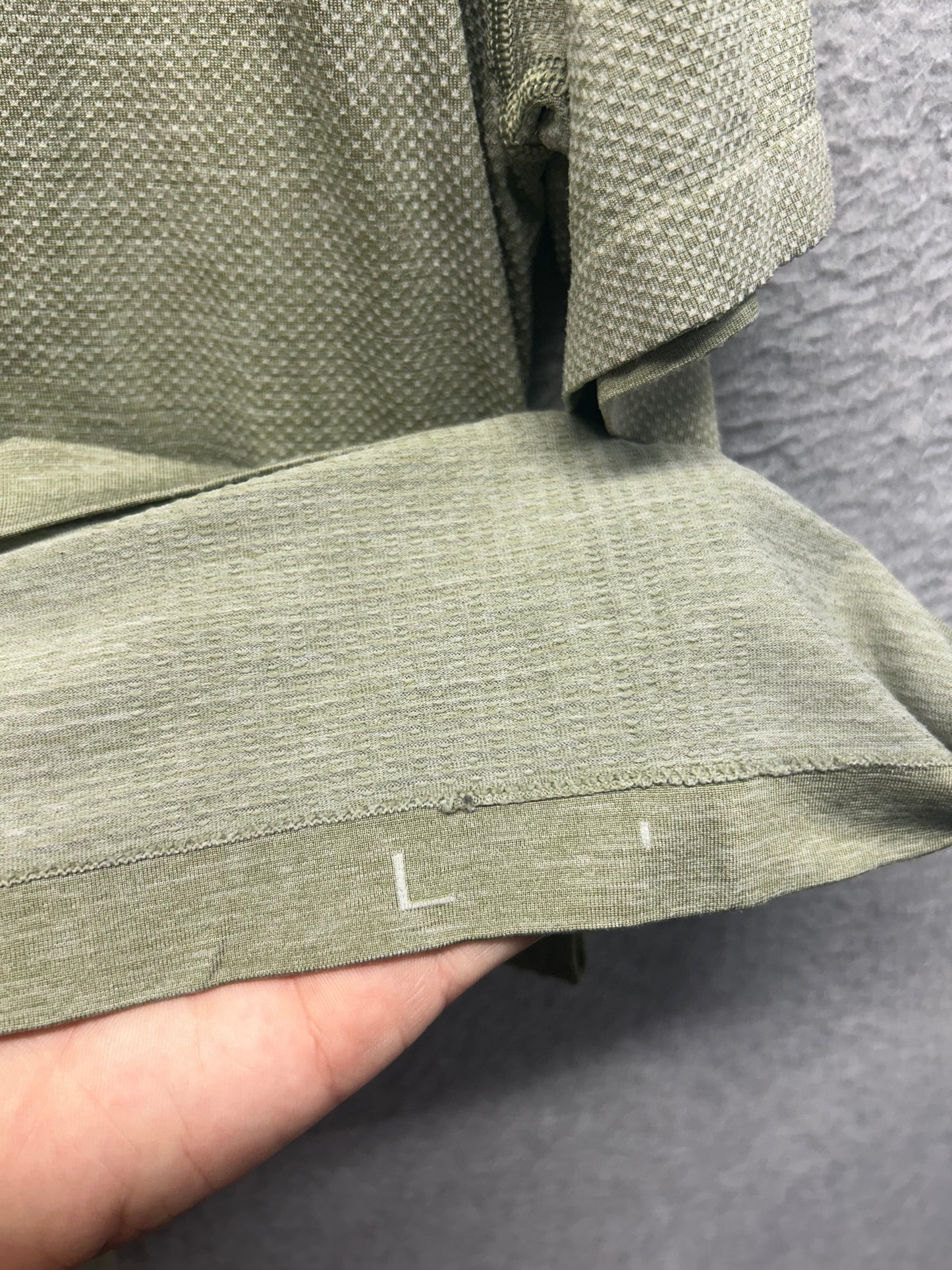 Lululemon Metal Vent Tech Short Sleeve 2.0 Size Large Wave Fade Rosemary Green