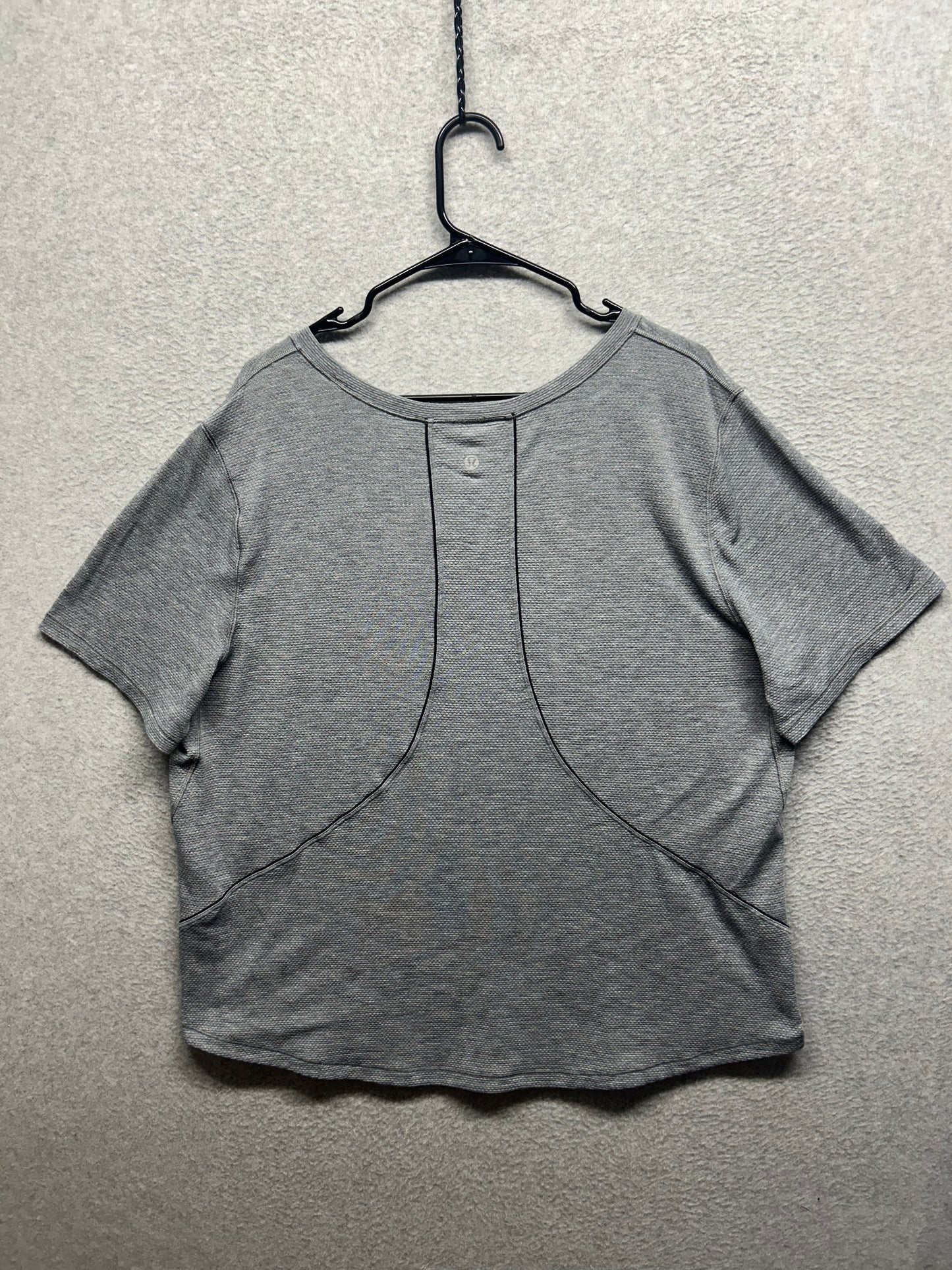 Lululemon Long Distance Short Sleeve Size 12-16 Heathered Gray