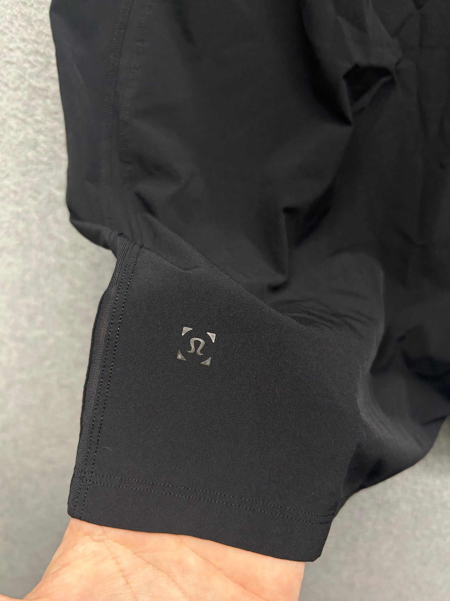 Lululemon Pace Breaker Short 9" Liner Size XL Black