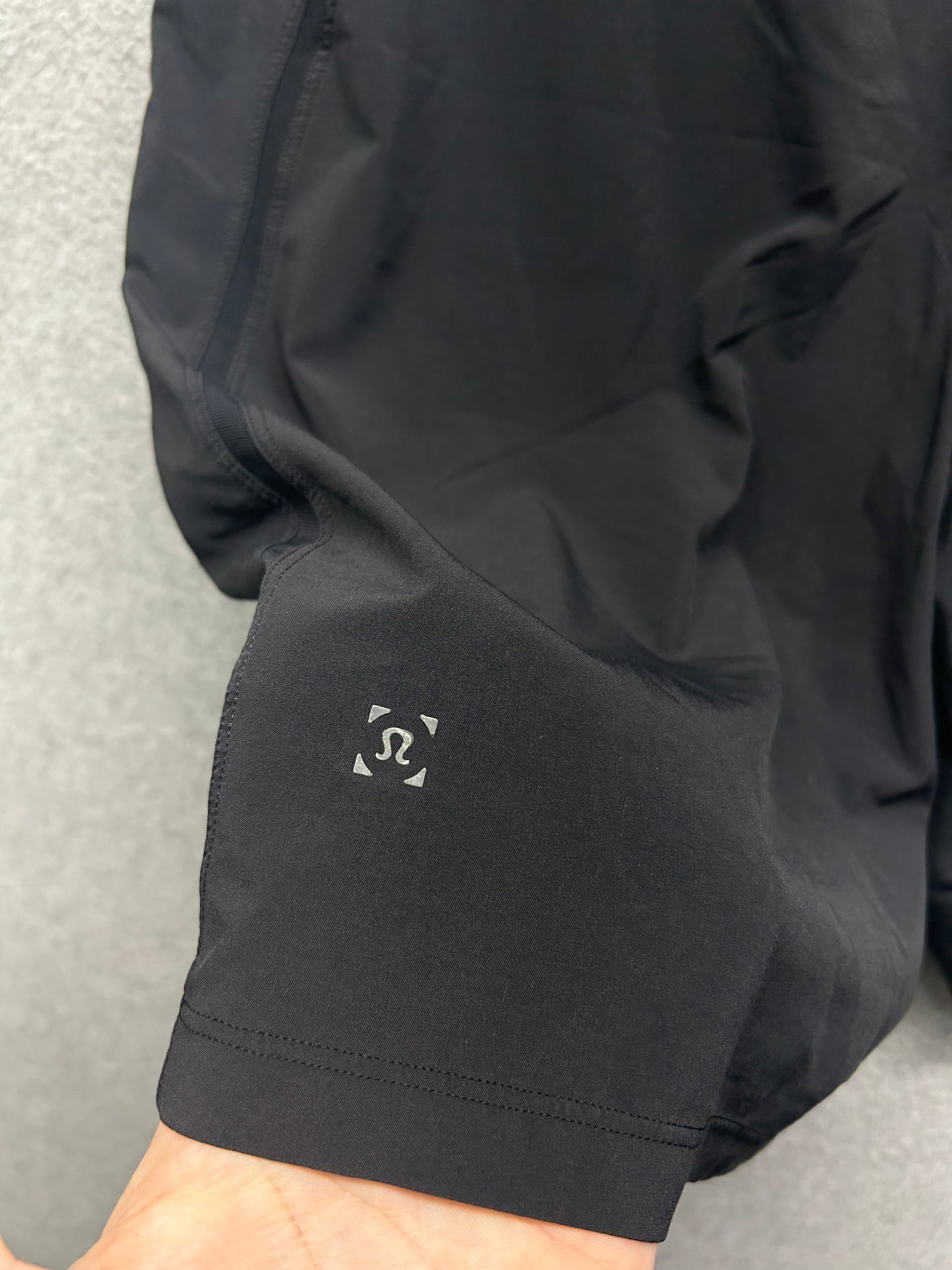 Lululemon Pace Breaker Out Of Mind Liner 9" Size XL Black