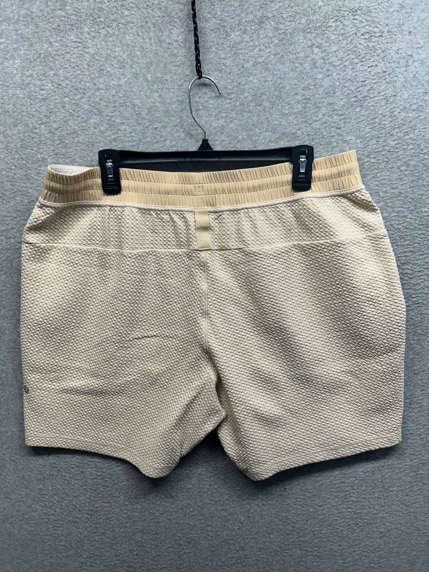 Lululemon At Ease Short 7" Size 2XL Heathered Prosecco