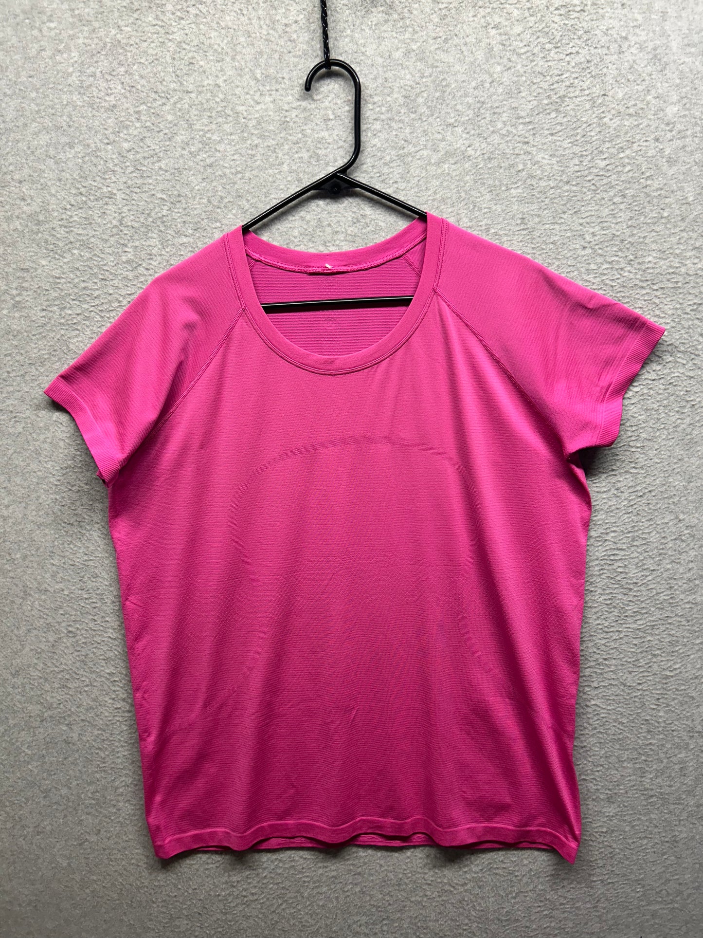Lululemon Swiftly Tech Short Sleeve Scoop Size 18 Pink