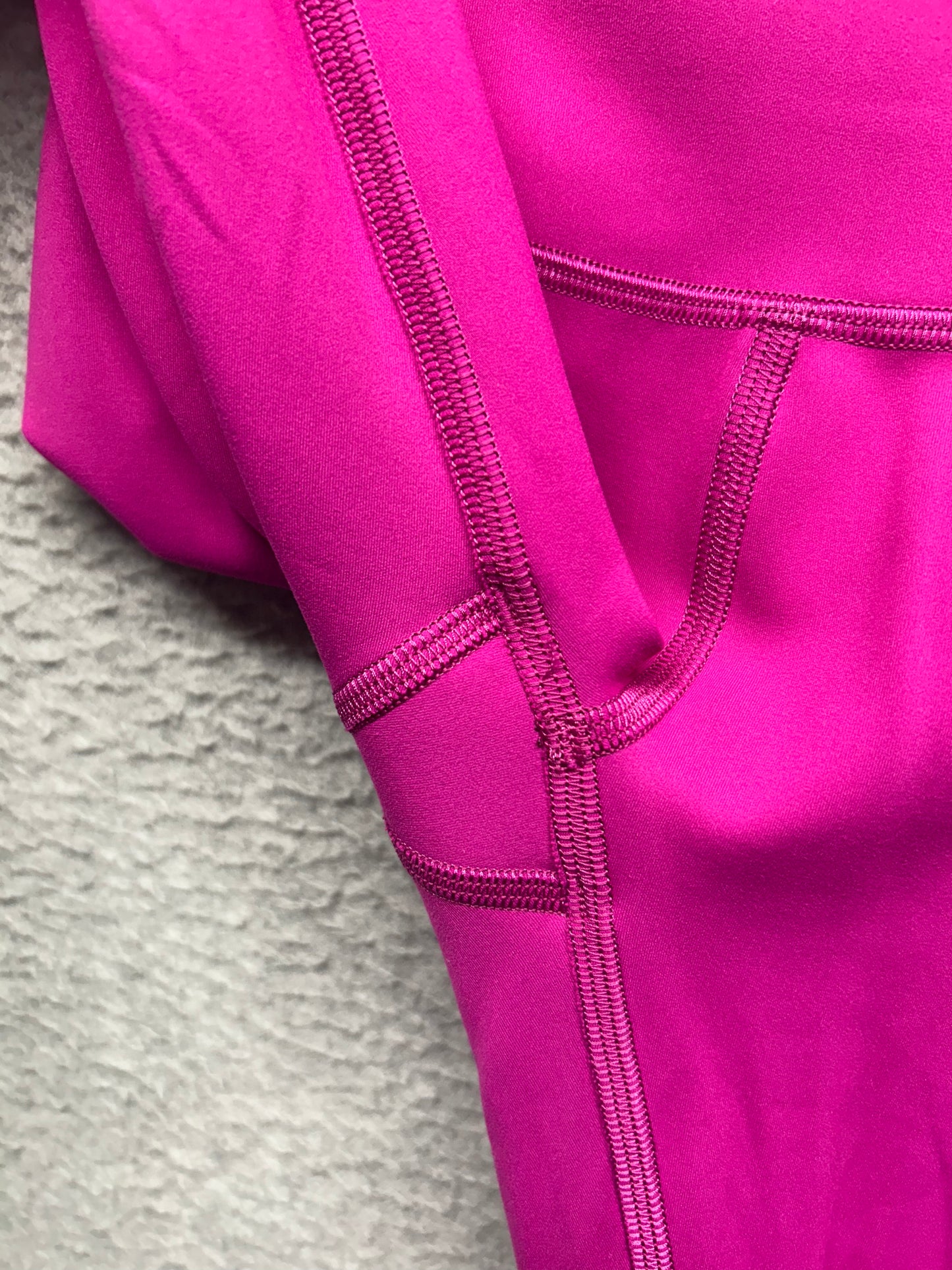 Lululemon Wunder Train High-Rise Tight 25" Size 0 Ripened Raspberry