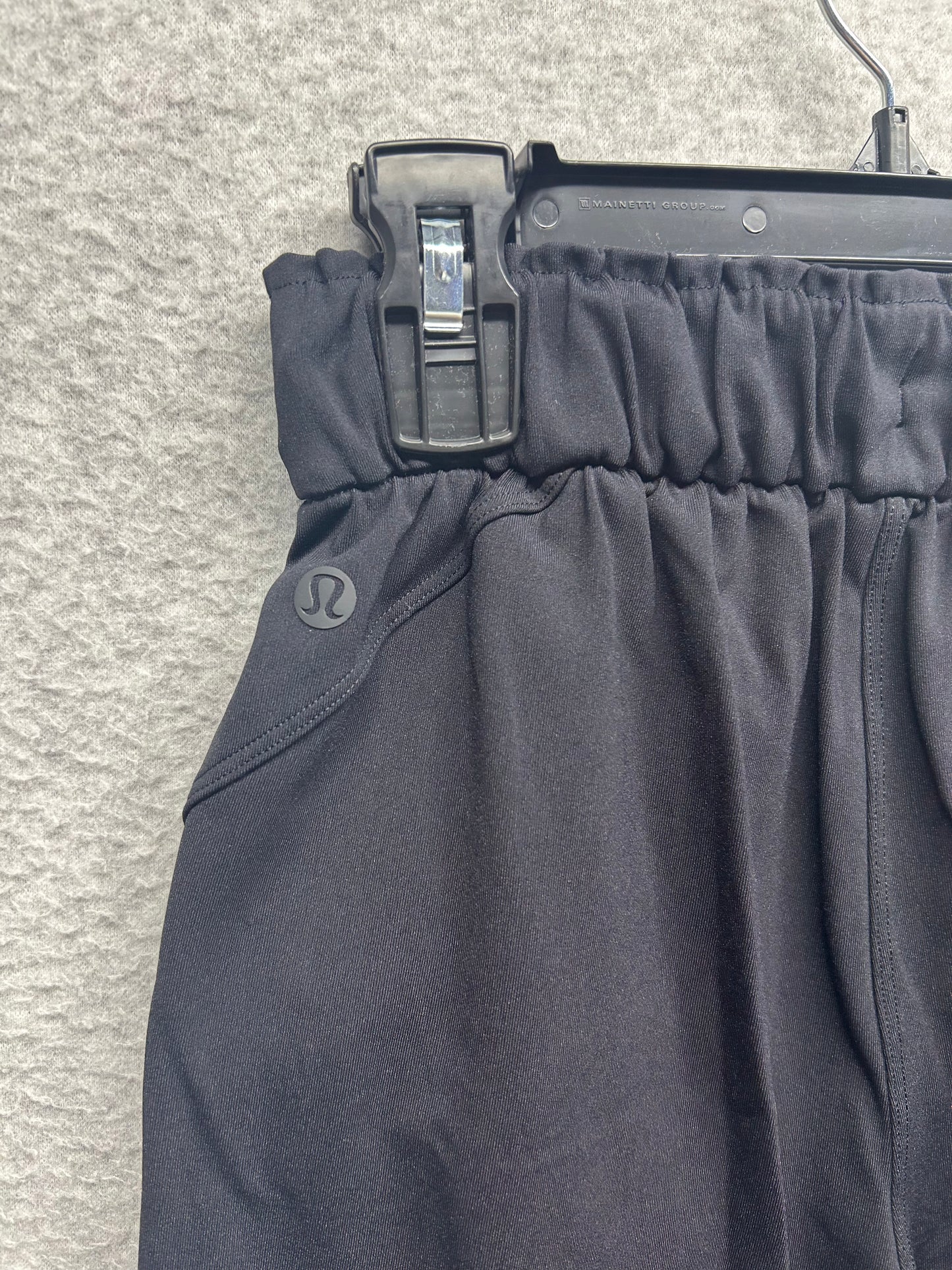 Lululemon Keep Moving Jogger Size 0 Black