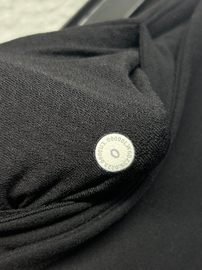 Lululemon Groove Super-High-Rise Crop 22" Size 0 Black