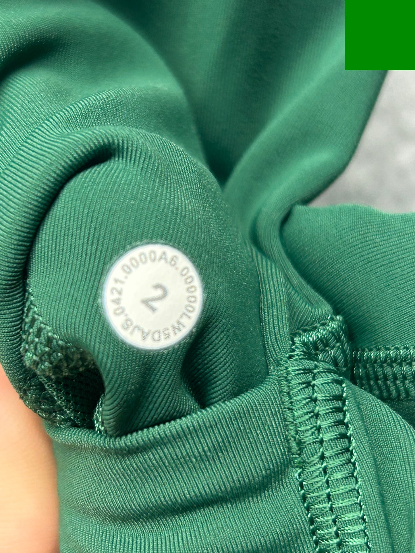 Lululemon Power Thru High-Rise Tight 25" Size 2 Everglade Green