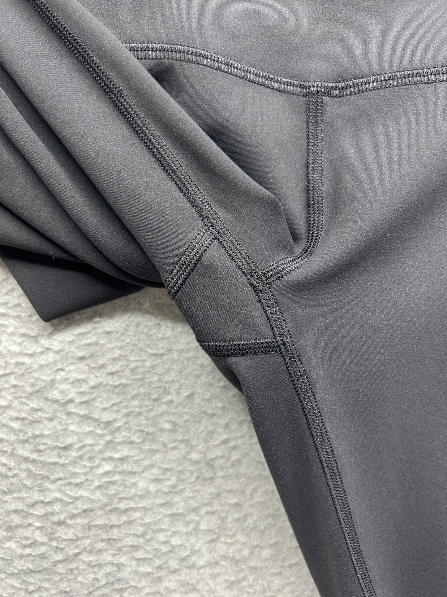 Lululemon Wunder Train High-Rise Tight 28" Size 2 (Square) Black