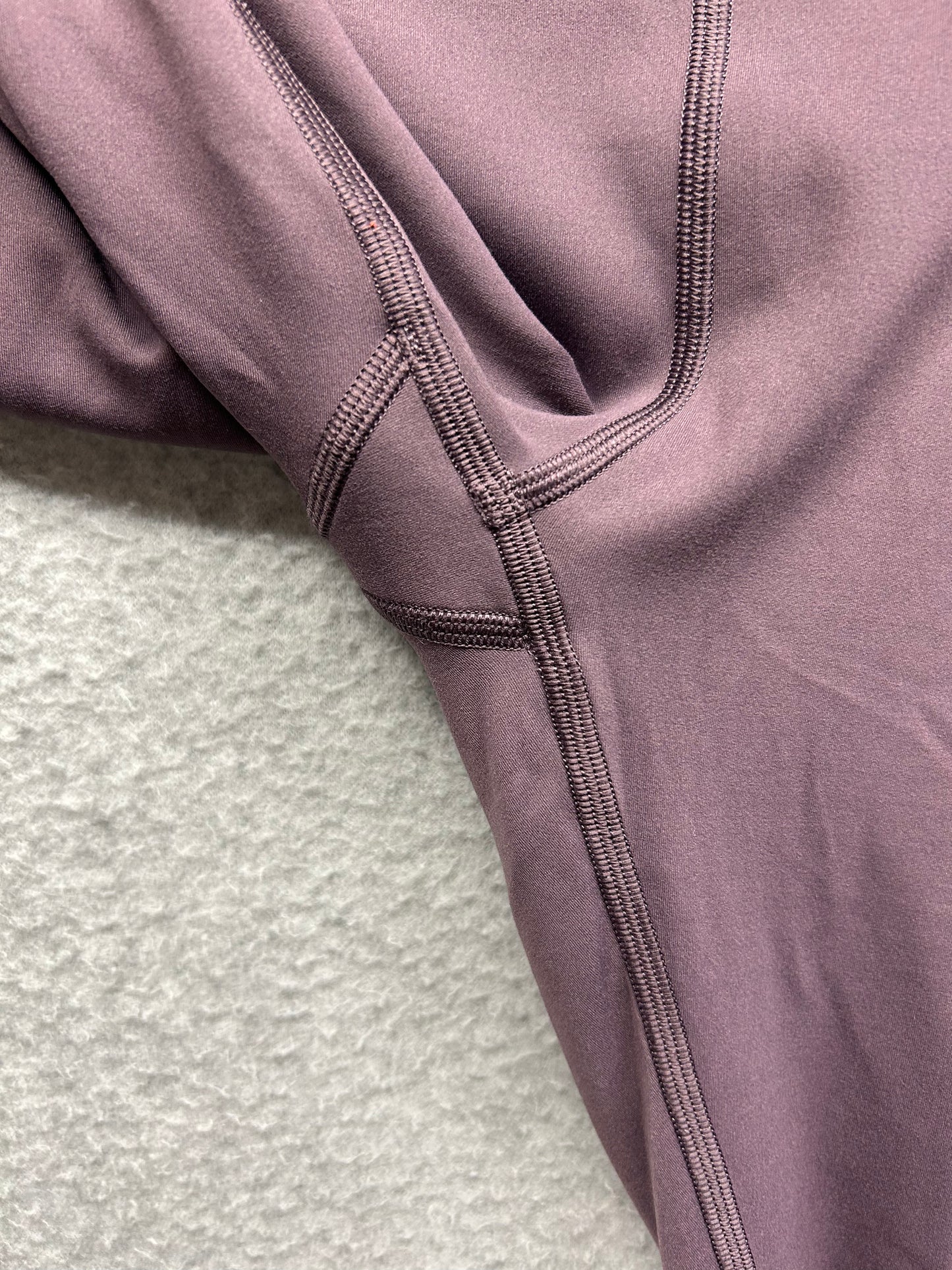 Lululemon In Movement 7/8 Tight Everlux 25" Size 4 Vintage Grape