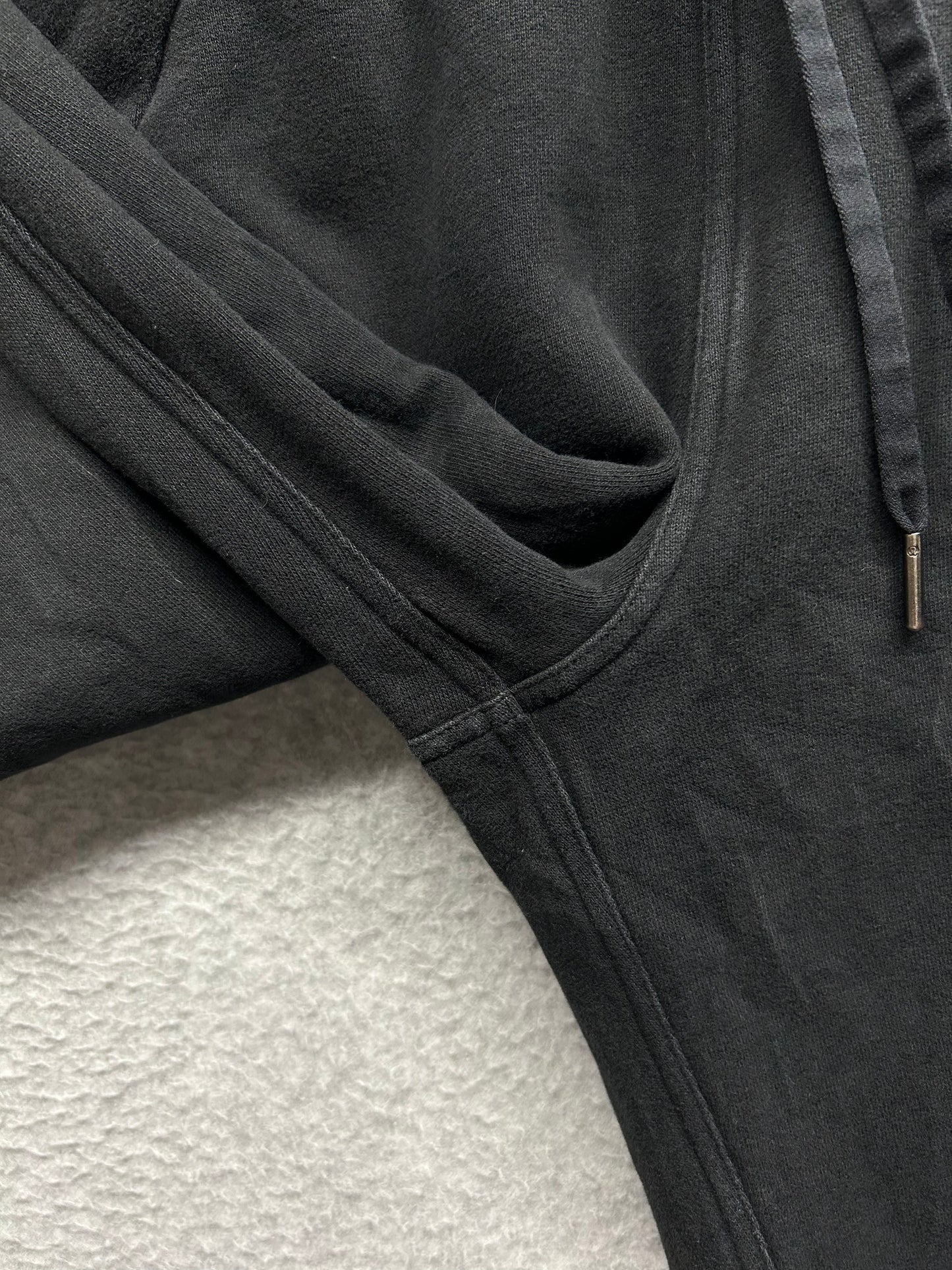 Lululemon Scuba Jogger Size 4 Black