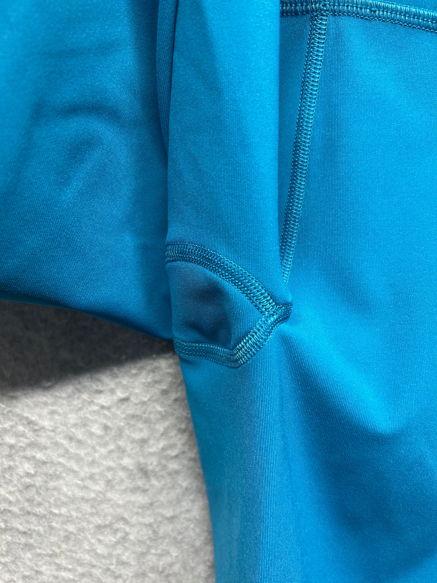 Lululemon Swift Speed High-Rise Crop 21" Size 4 Hawaiian Blue