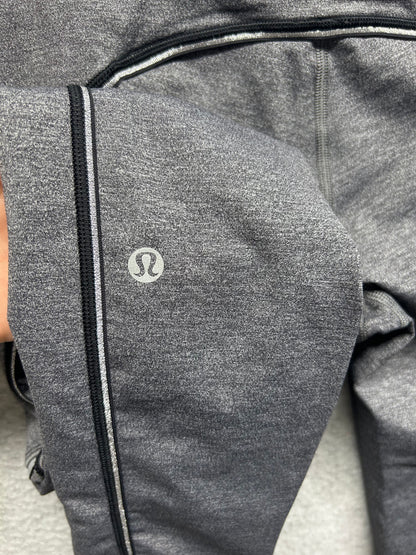 Lululemon Speed Up Tight Metallic 28" Size 6 Heathered Gray