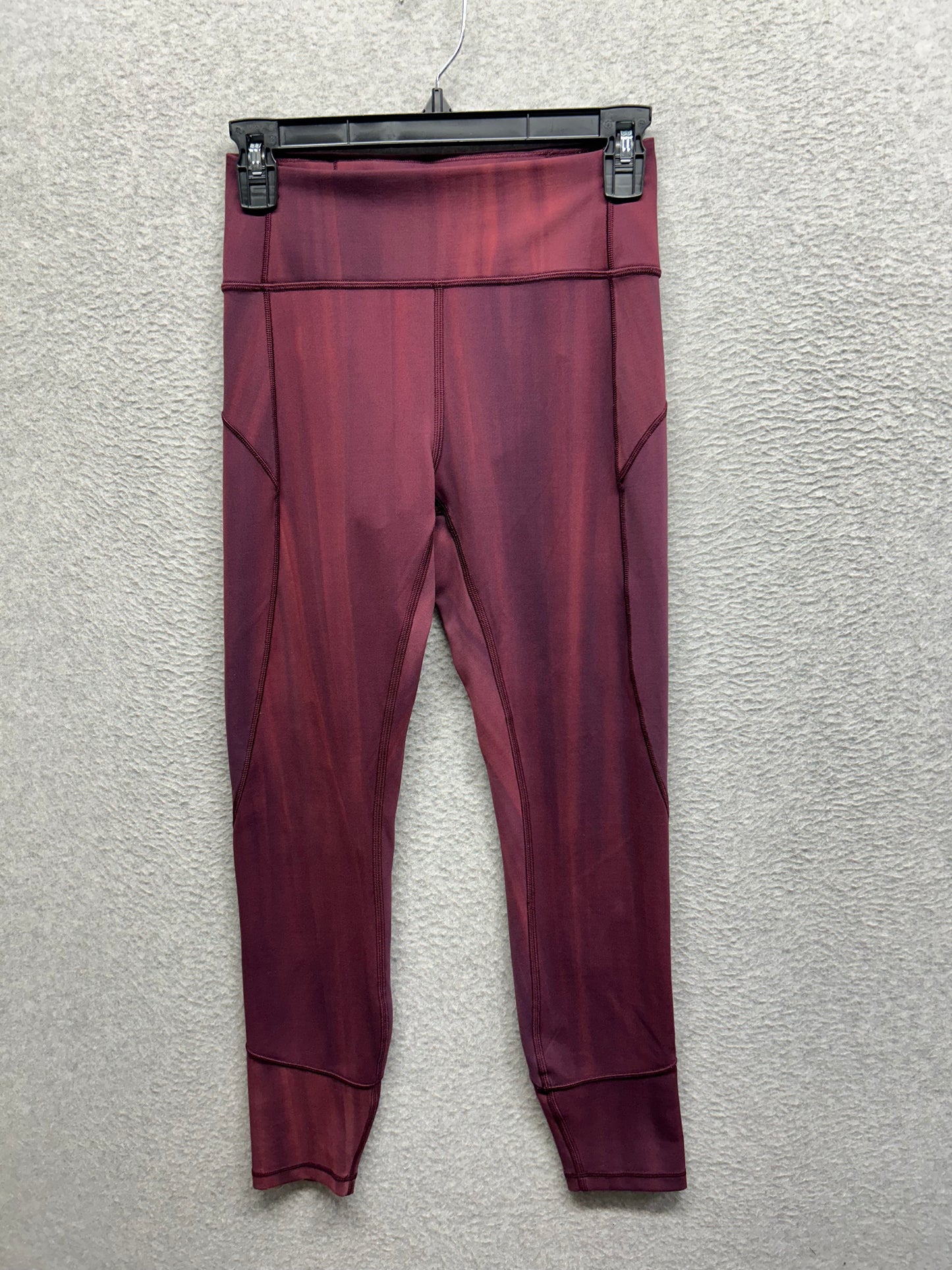 Lululemon In Movement Tight 25" Everlux Size 6 Linear Spray Dye Garnet