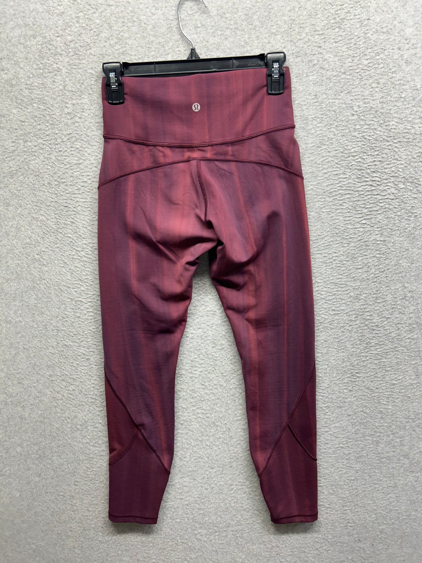 Lululemon In Movement Tight 25" Everlux Size 6 Linear Spray Dye Garnet