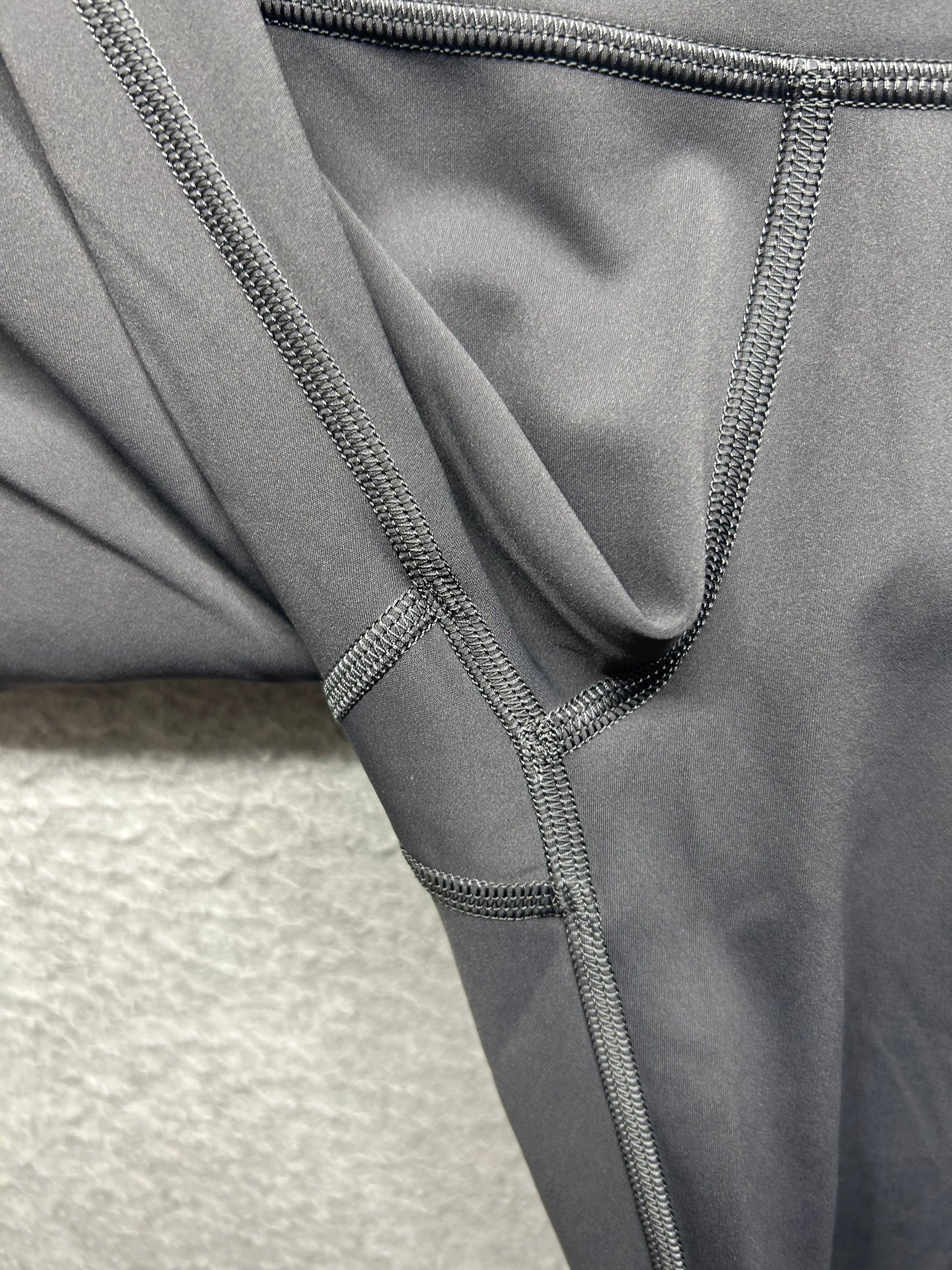 Lululemon Fast and Free High-Rise Crop 19" Size 4 (Square) Graphite Grey