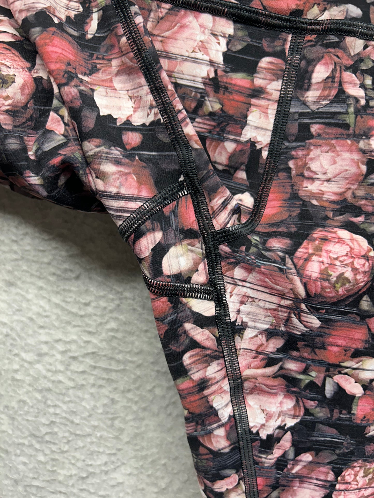 Lululemon Wunder Under Hi-Rise Tight Size 8 Peony Multi