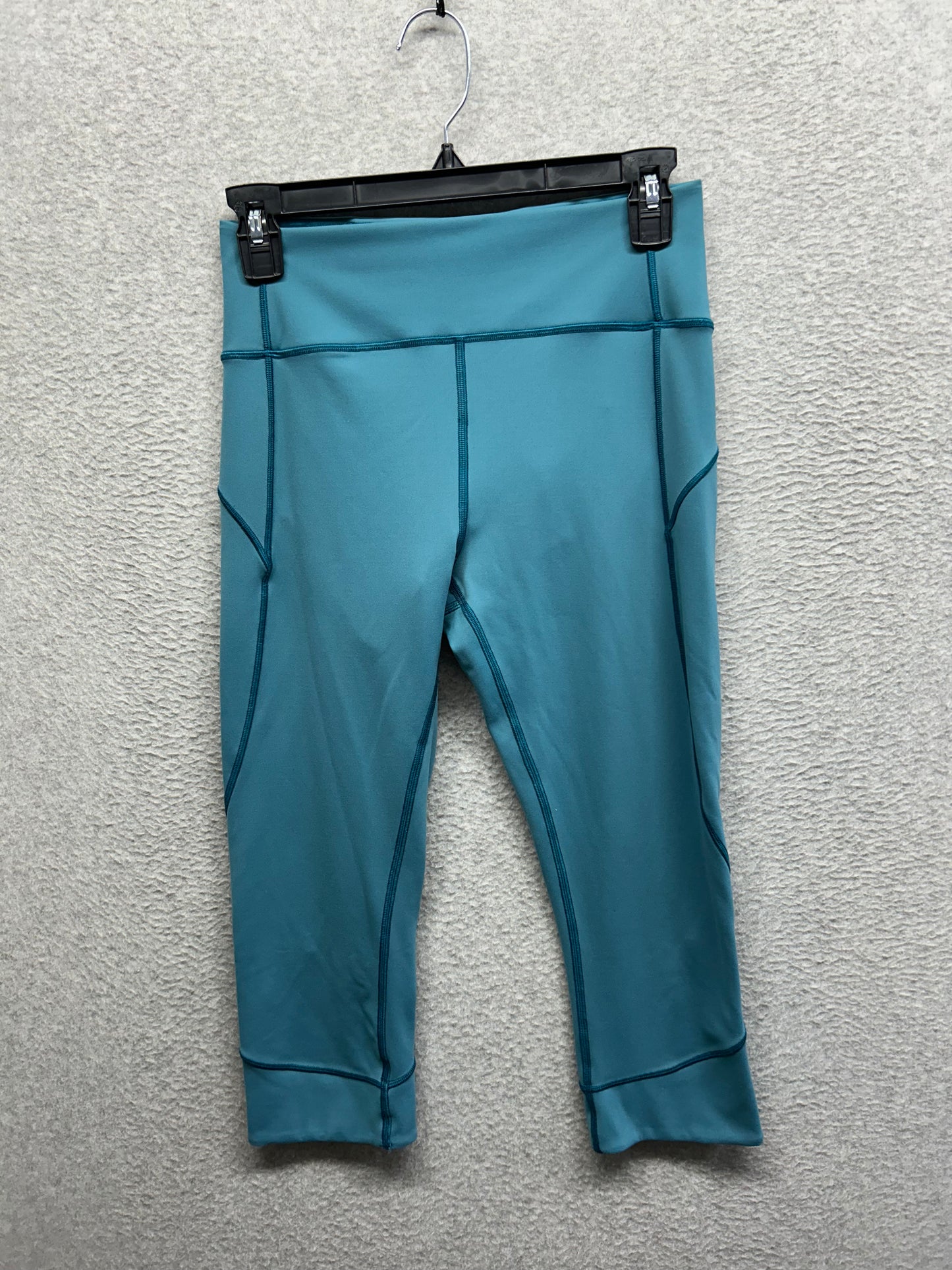 Lululemon In Movement Crop Everlux 19" Size 8 Pacific Teal