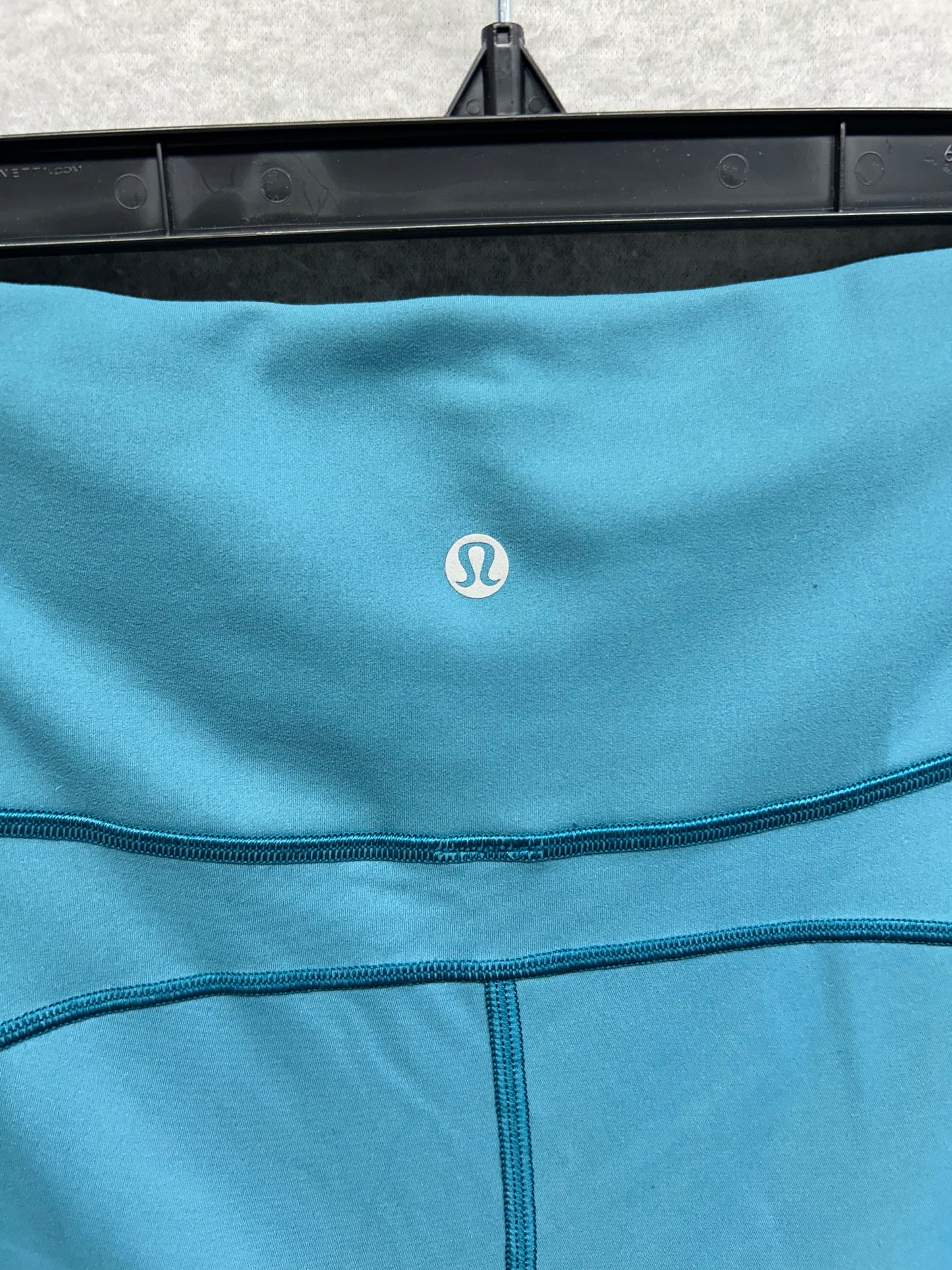 Lululemon In Movement Crop Everlux 19" Size 8 Pacific Teal