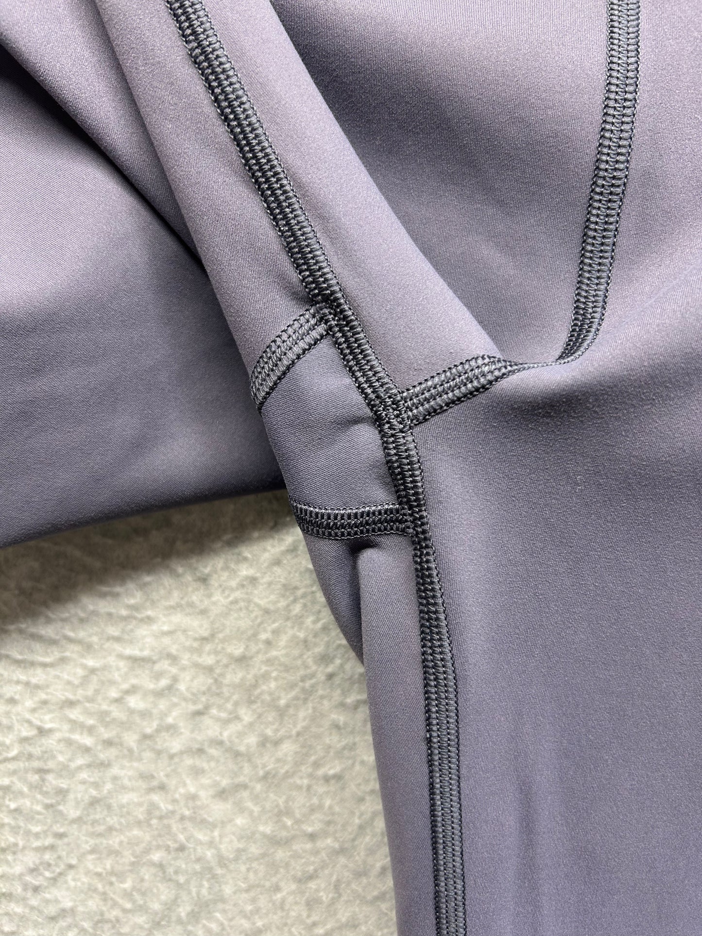 Lululemon Turn Up The Tension Crop 19" Size 10 Moonwalk