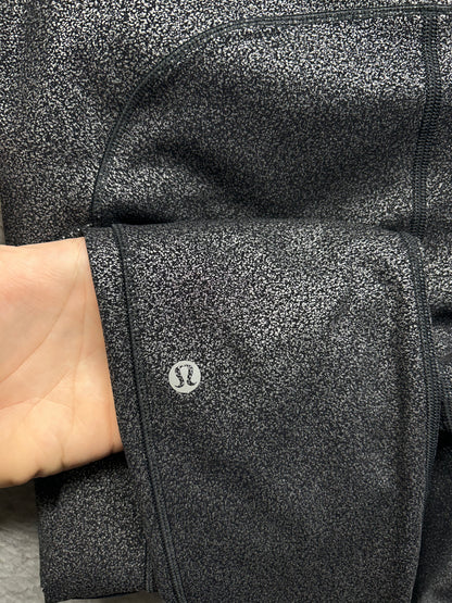 Lululemon Speed Up Tight Luxtreme 28" Size 6 Luminosity Foil Print Black Silver