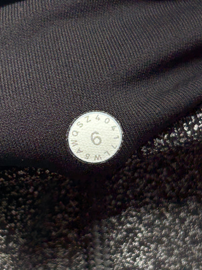 Lululemon Speed Up Tight Luxtreme 28" Size 6 Luminosity Foil Print Black Silver