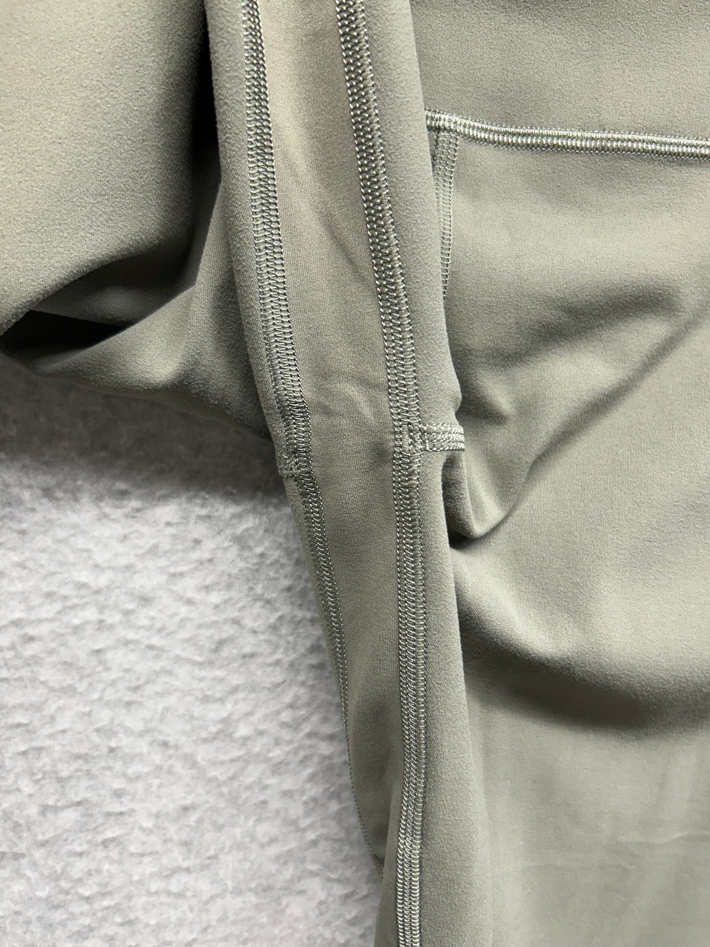 Lululemon Align High Rise Crop 17" Size 10 Dark Olive