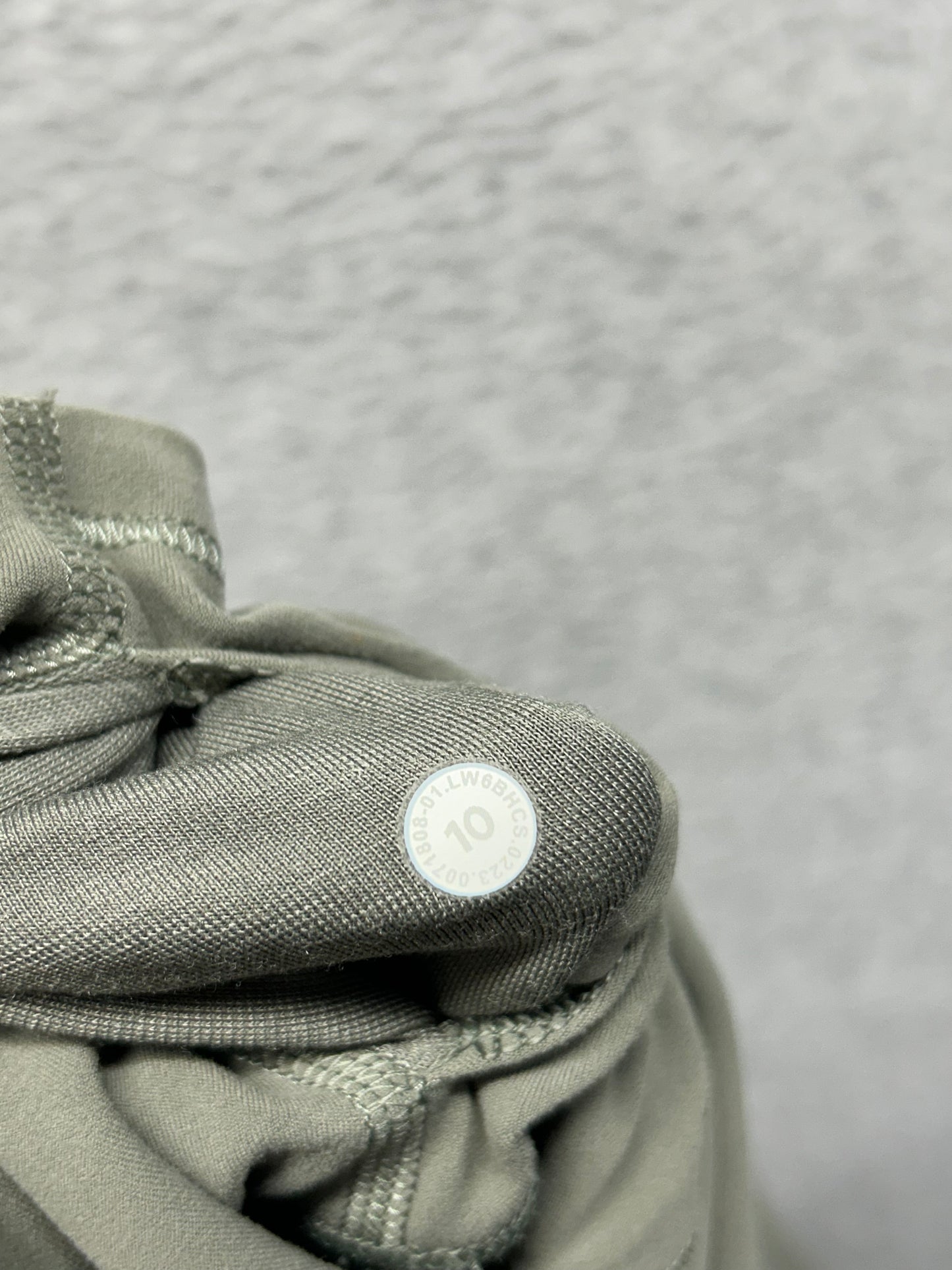 Lululemon Align High Rise Crop 17" Size 10 Dark Olive