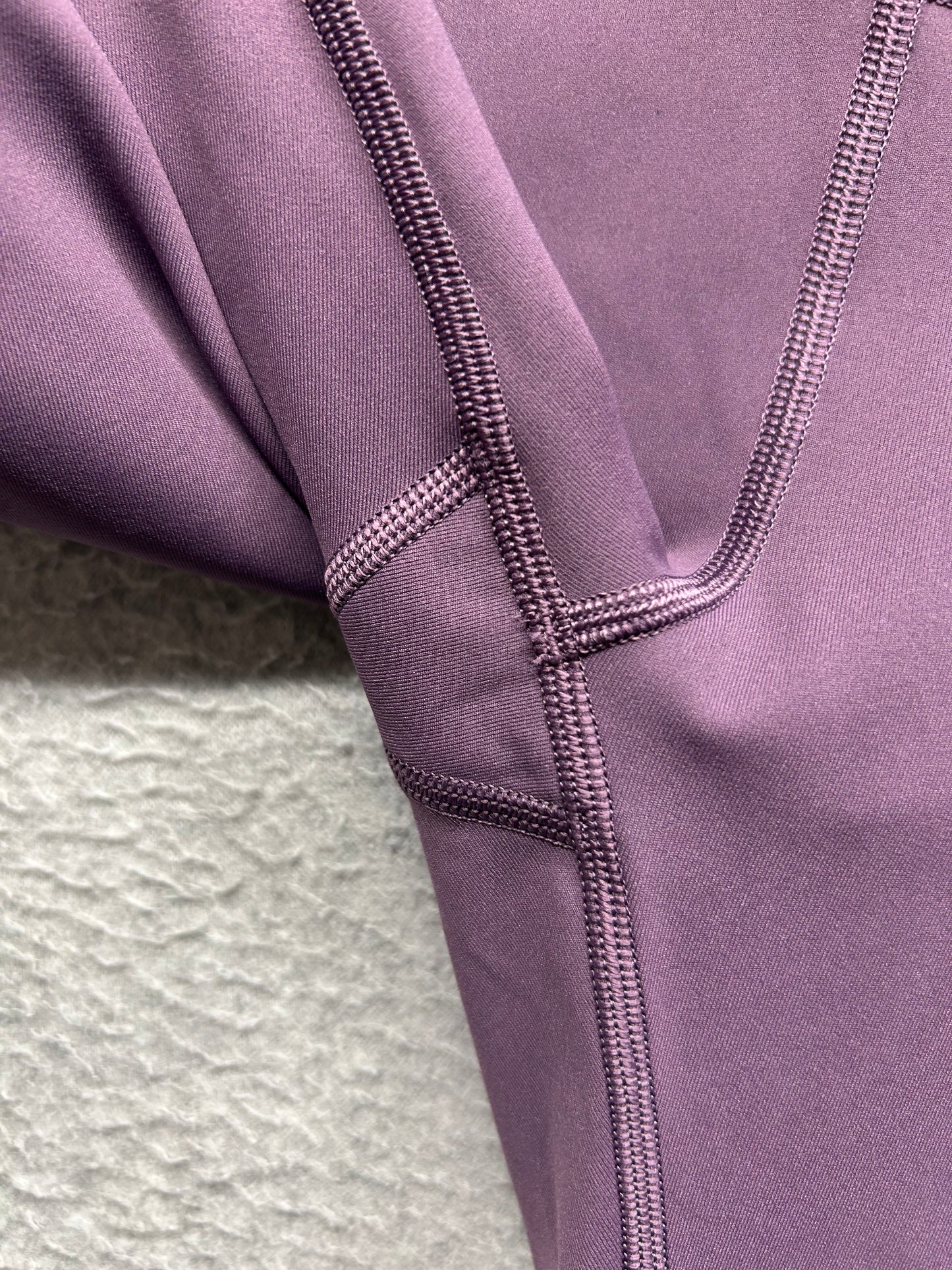Lululemon Wunder Under High-Rise Tight 25" Luxtreme Size 8 Grape Thistle