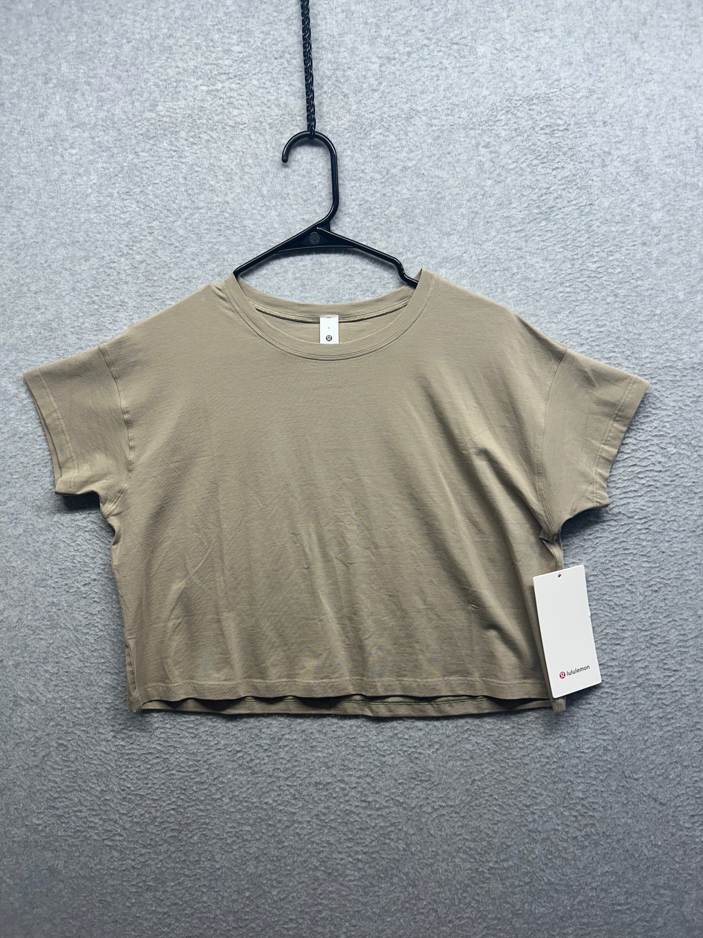 Lululemon Cates T-Shirt Sheer Size 6 Oak