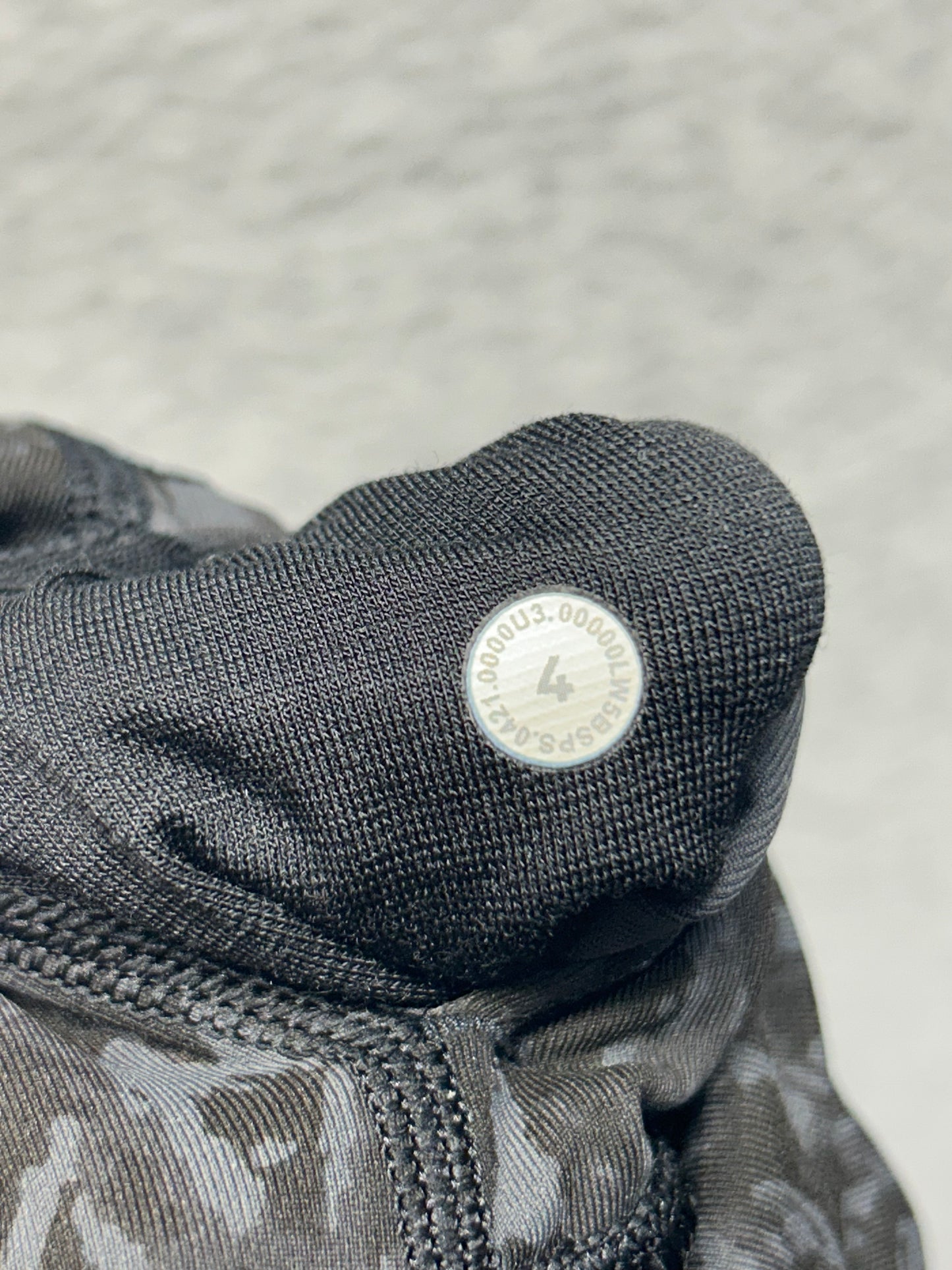 Lululemon Wunder Under High-Rise Tight 25" Size 4 Leopard Camo Deep Coal Multi