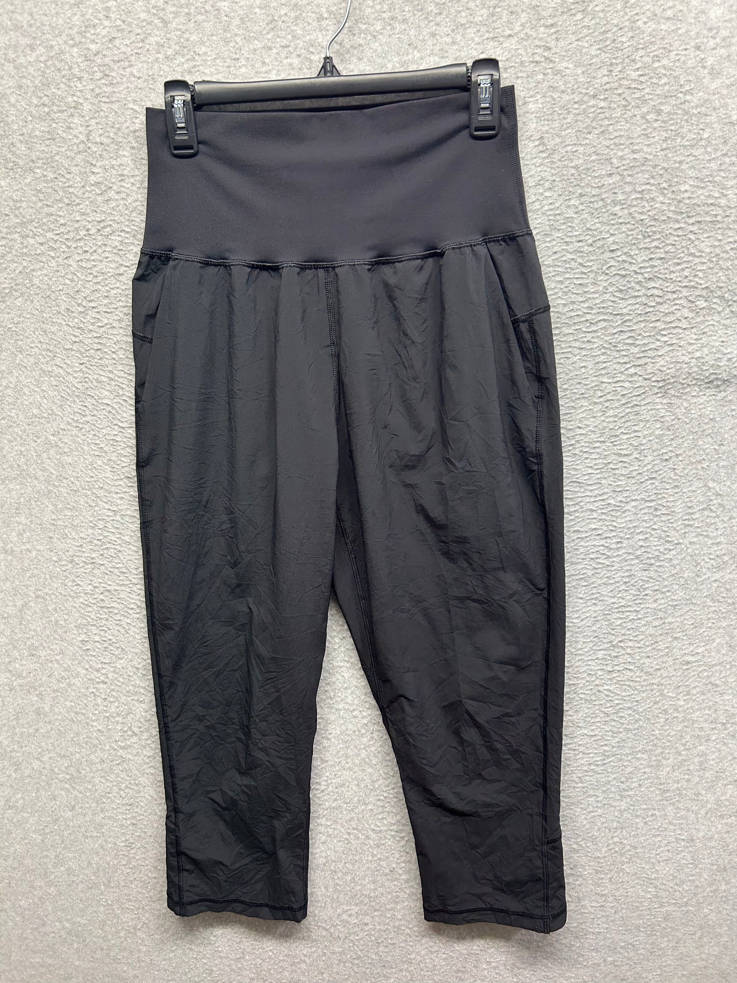 Lululemon High Waist Crop Lightweight Pants Size 8 Black