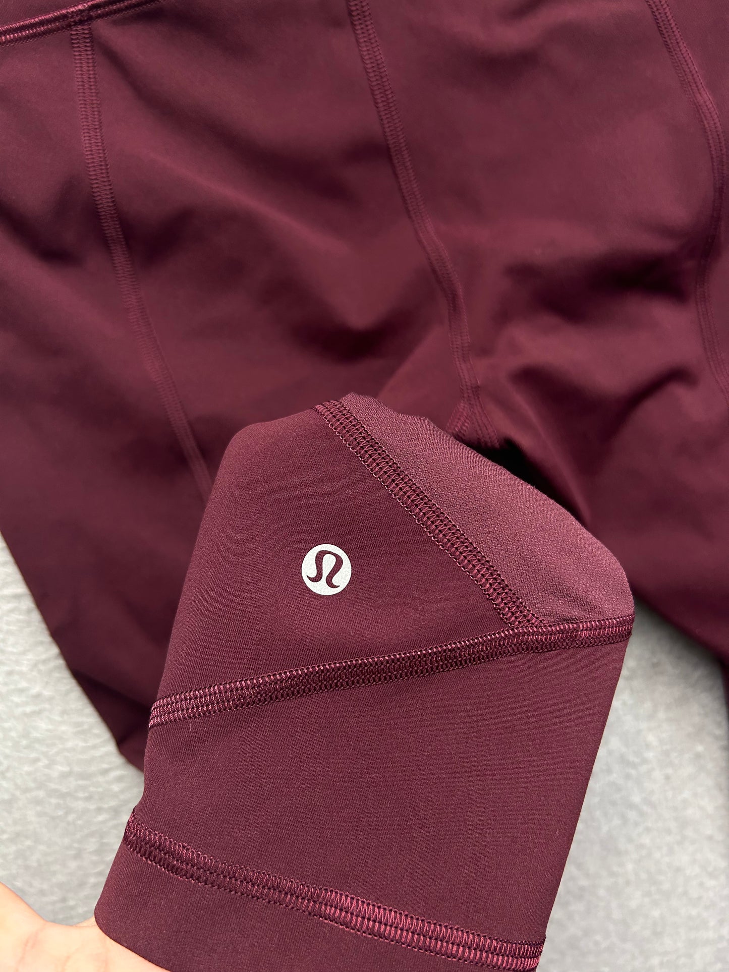 Lululemon Pace Rival Crop 22" Size 8 Garnet