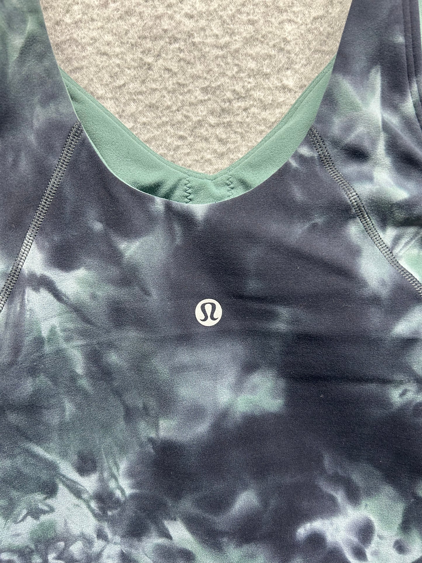 Lululemon Align Waist-Length Tank Top Size 8 Diamond Dye Silver Blue Tidewater Teal Graphite Grey
