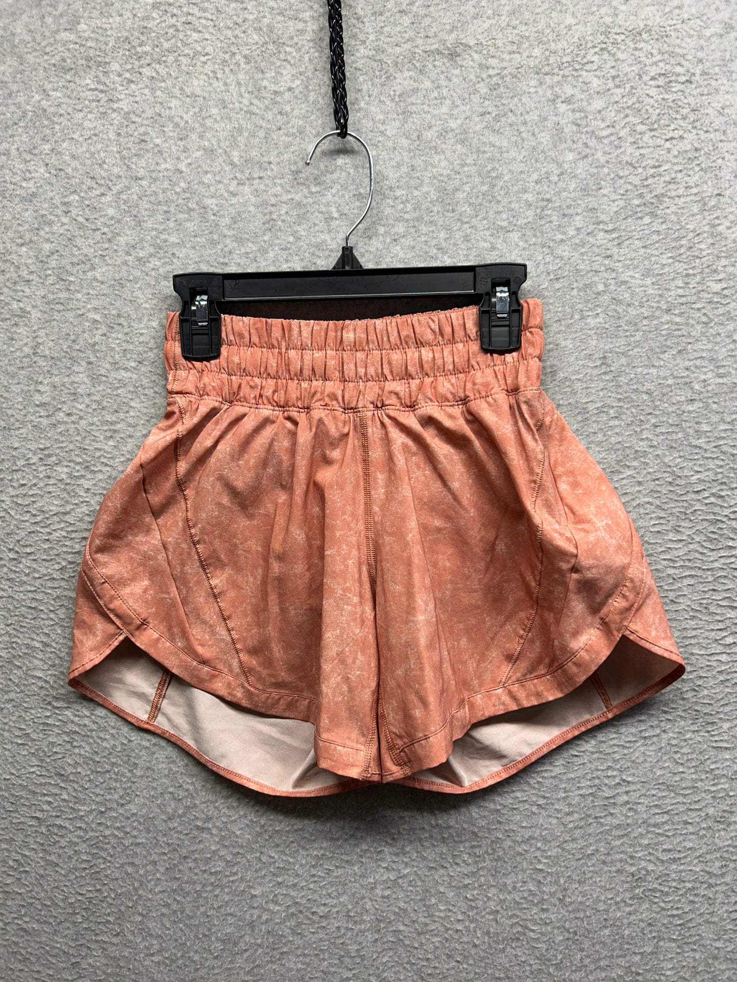 Lululemon Track That Mid-Rise Lined Short 5" Size 2 Gravel Dust Pink Savannah Multi