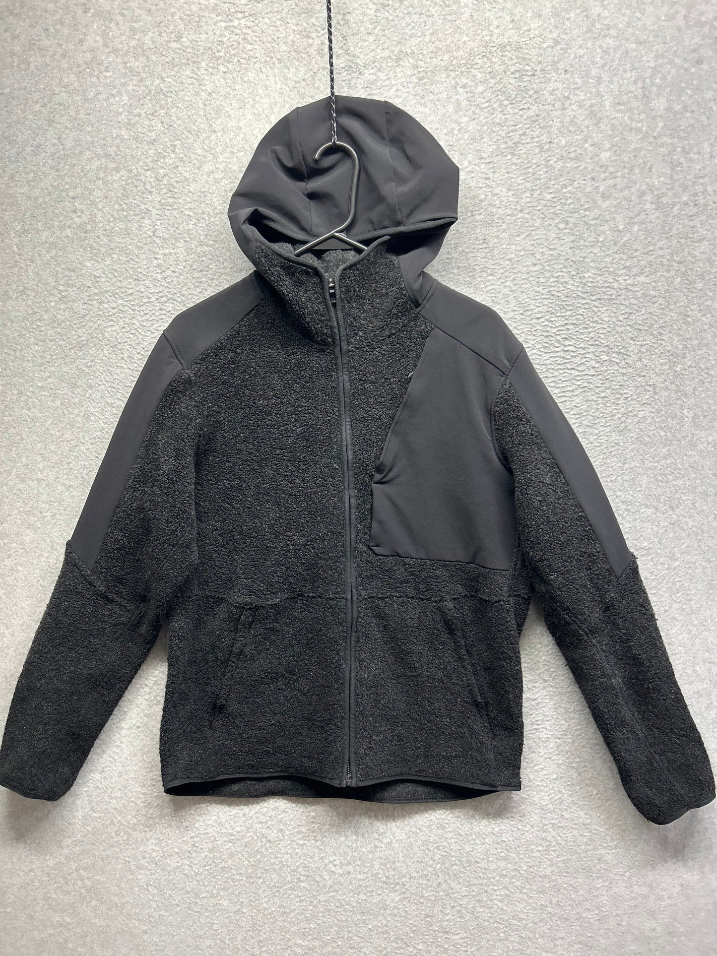 Lululemon Tundra Trek Full Zip Wool Jacket Size Medium Black
