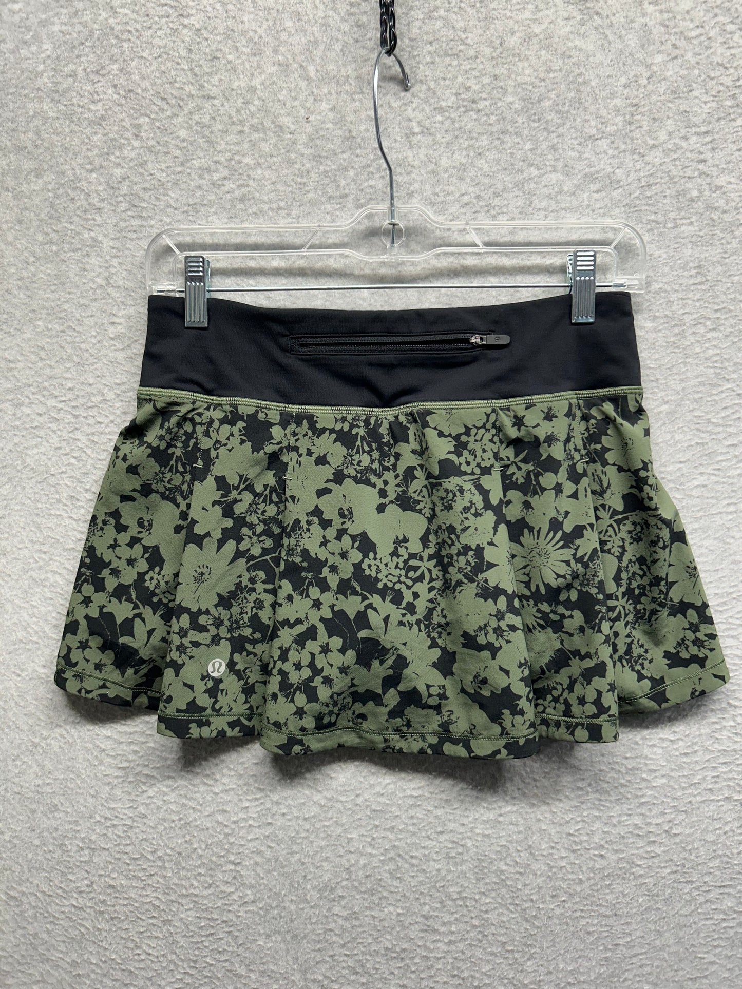 Lululemon Pace Rival Skirt Size 4 Efflorescent Barracks Green | Black