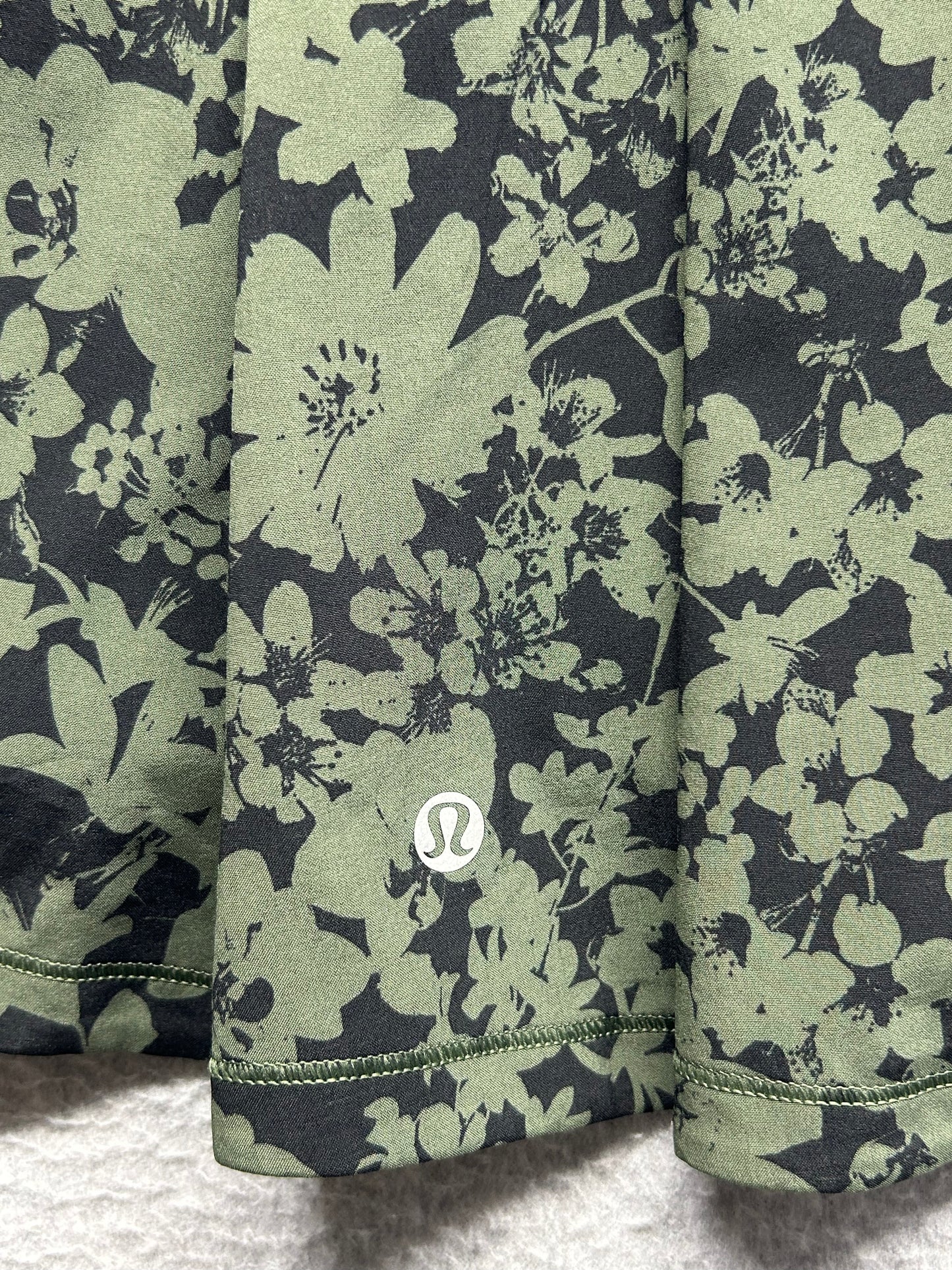 Lululemon Pace Rival Skirt Size 4 Efflorescent Barracks Green | Black