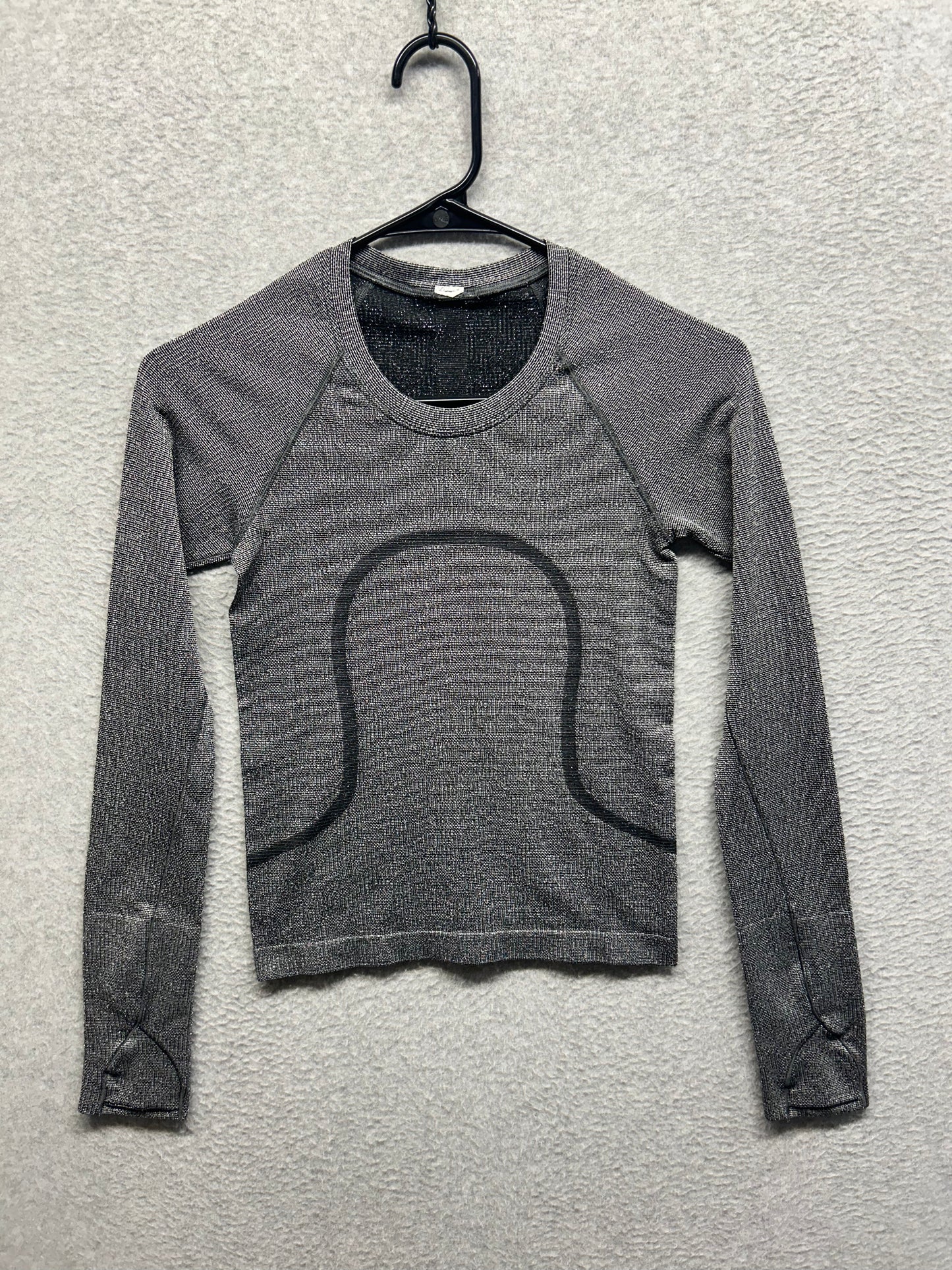 Lululemon Swiftly Tech Long Sleeve Crew Sparkle Size 2 Gray
