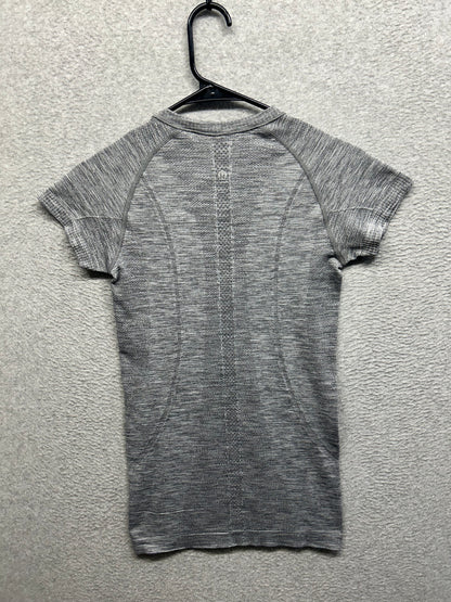 Lululemon Swiftly Tech Short Sleeve Crew Size 4 Heathered Slate