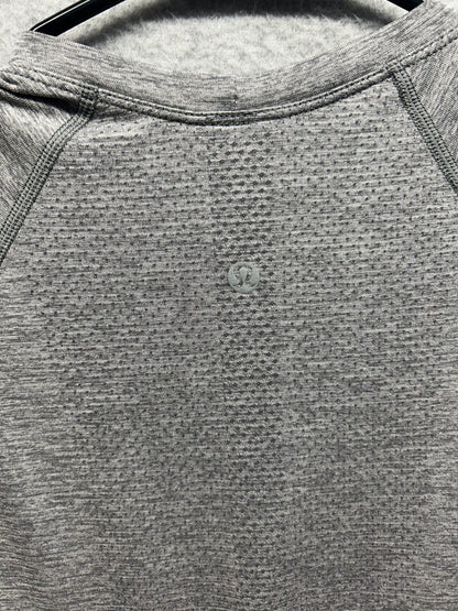 Lululemon Swiftly Tech Short Sleeve 2.0 Race Length Size 6 Slate