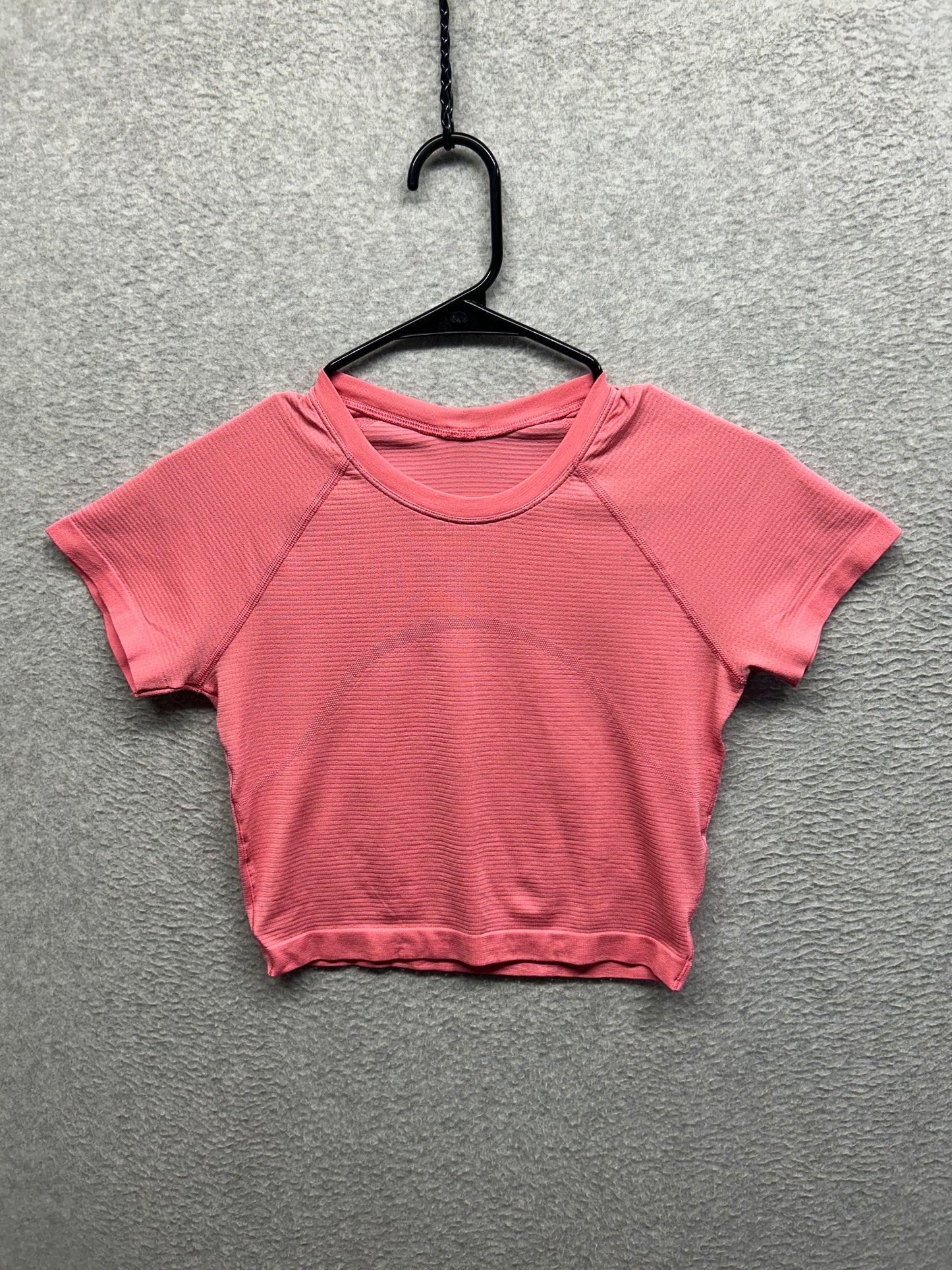 Lululemon Swiftly Tech Cropped Short-Sleeve Shirt 2.0 Size 6 Pink