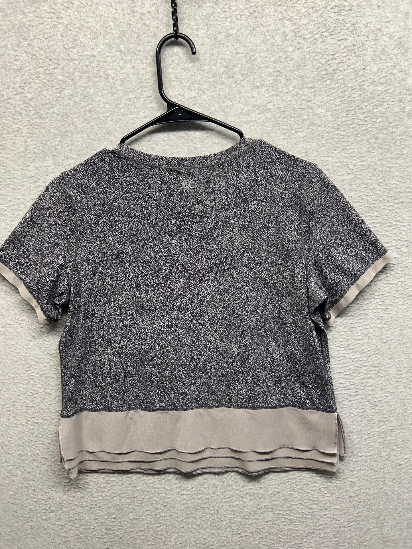 Lululemon Sole Training Short Sleeve Size 6 Sea Spray Alpine White Dark Chrome